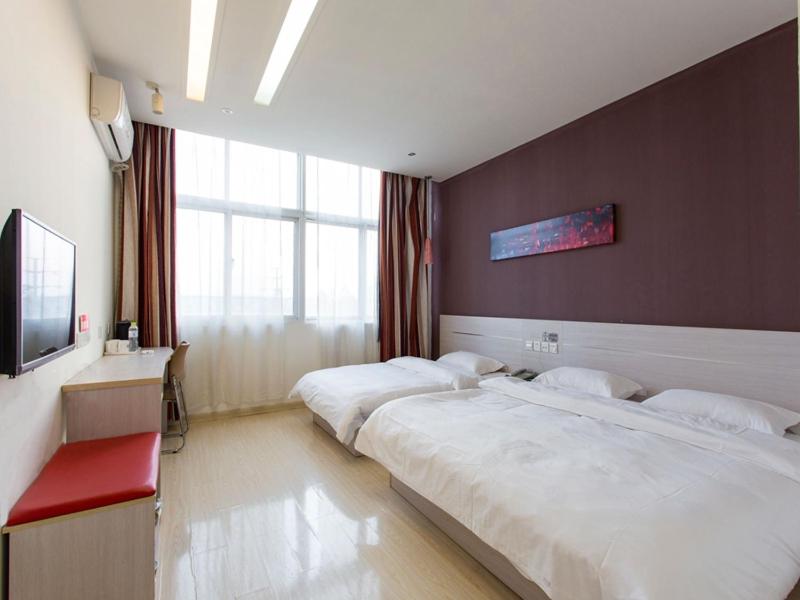 Mainland Chinese Citizens - Family Room photo 1
