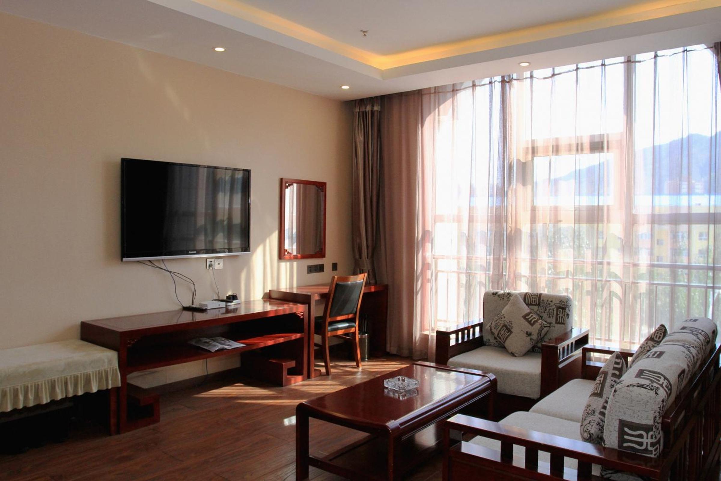 Mainland Chinese Citizens - Casual Room With Mahjong photo 3