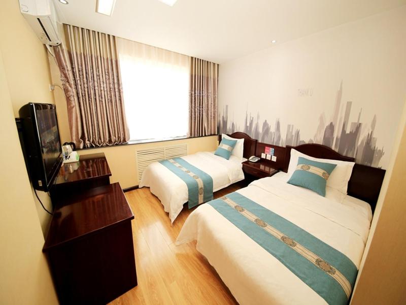 Twin Room With City View