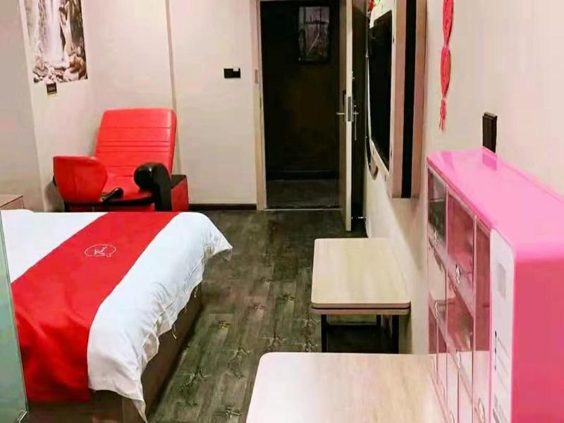 Large Double Room photo 1