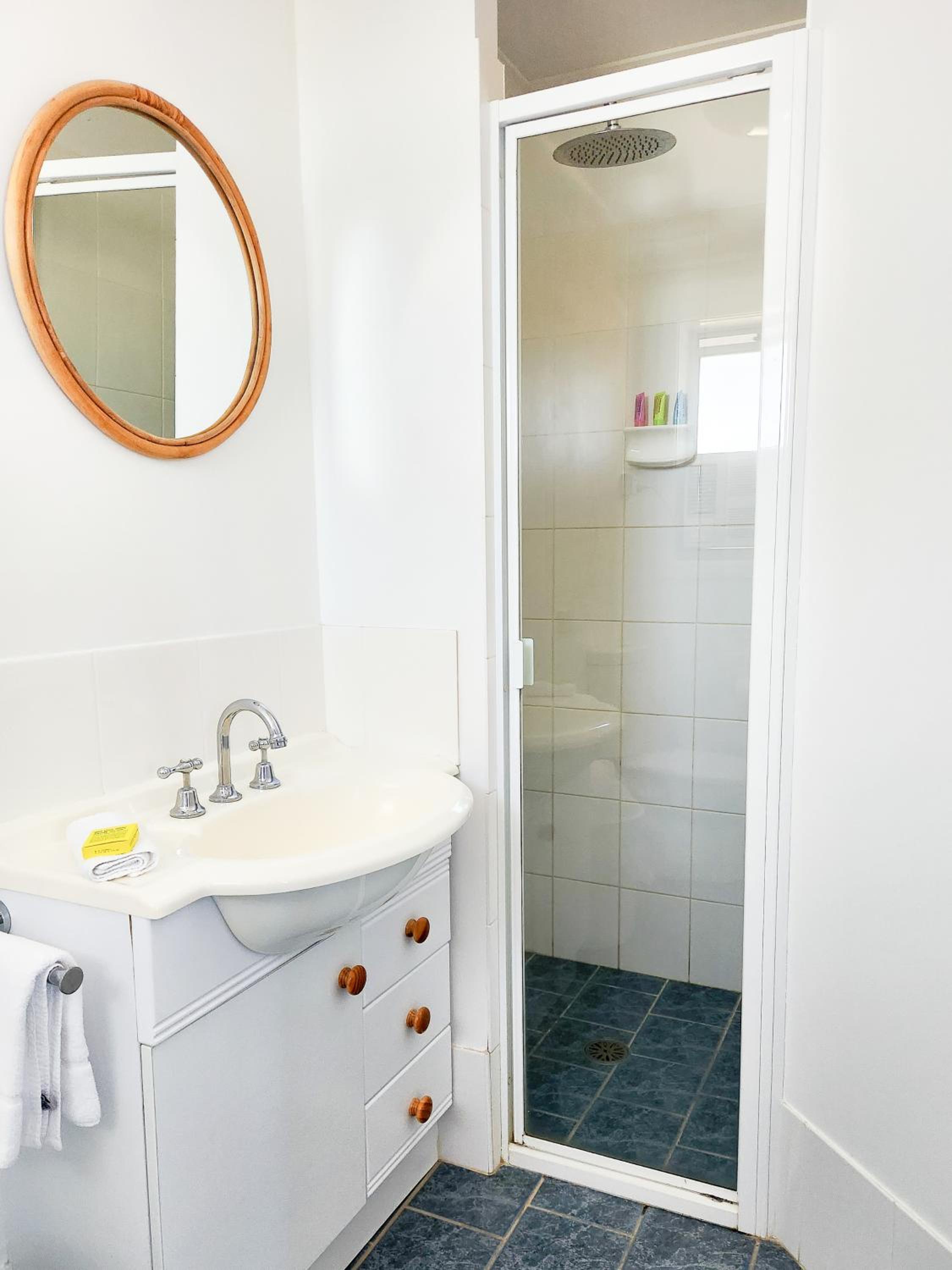 Ground Floor Double Room - Photo 5