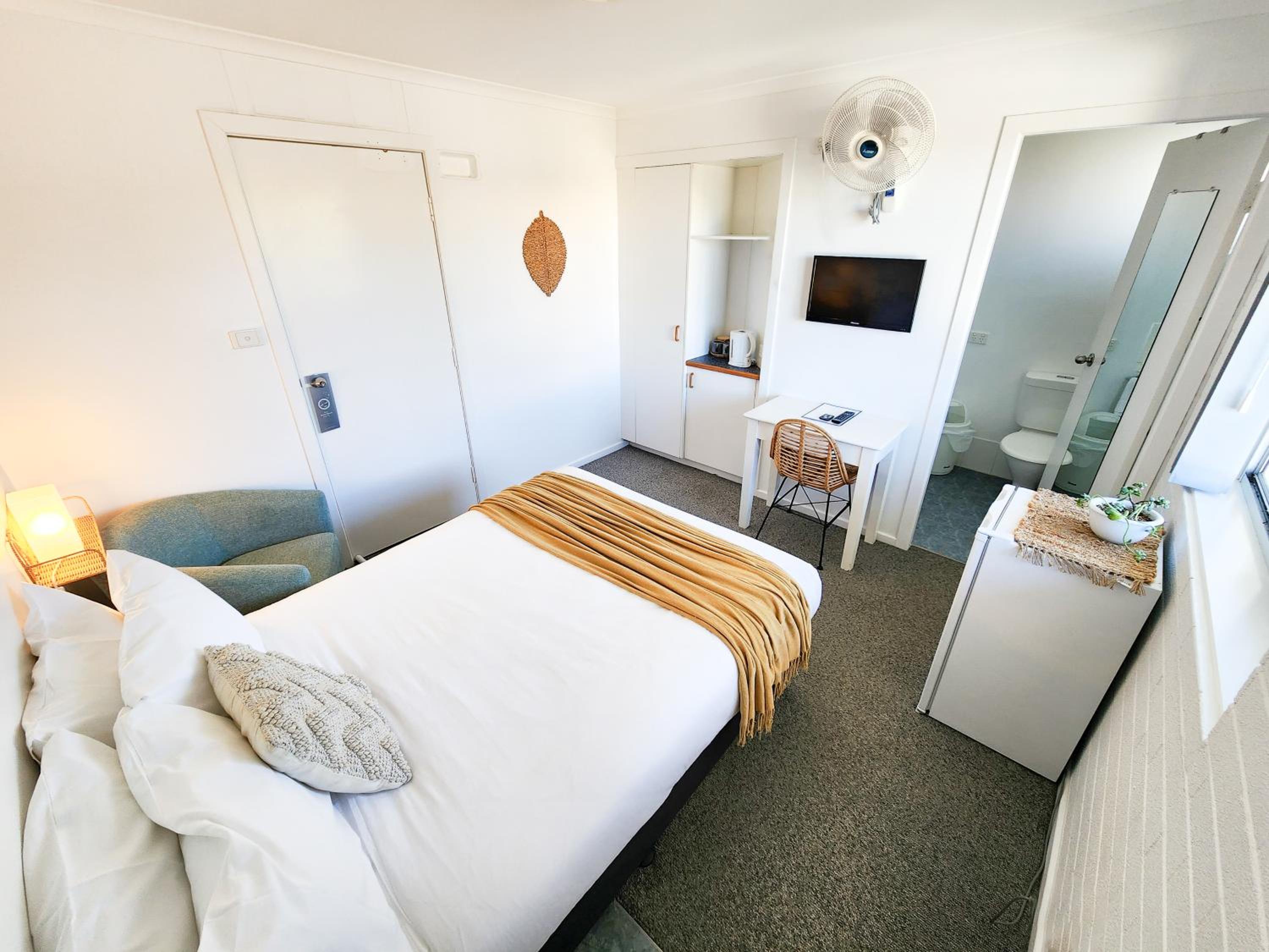 Ground Floor Double Room - Photo 8