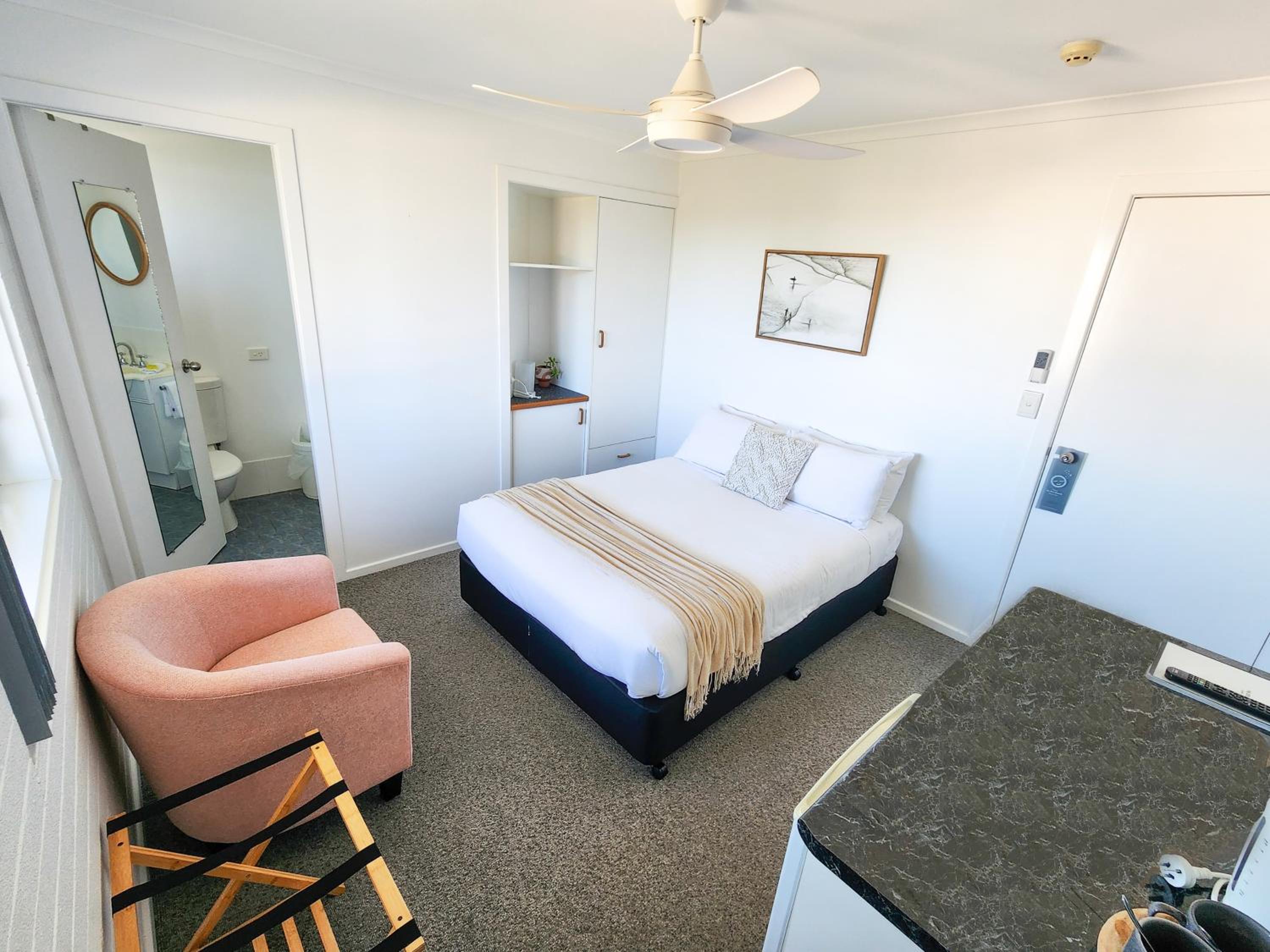  First Floor Ocean Glimpse Double Room  - Photo 6