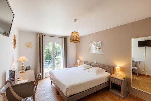 Superior Double or Twin Room photo 1