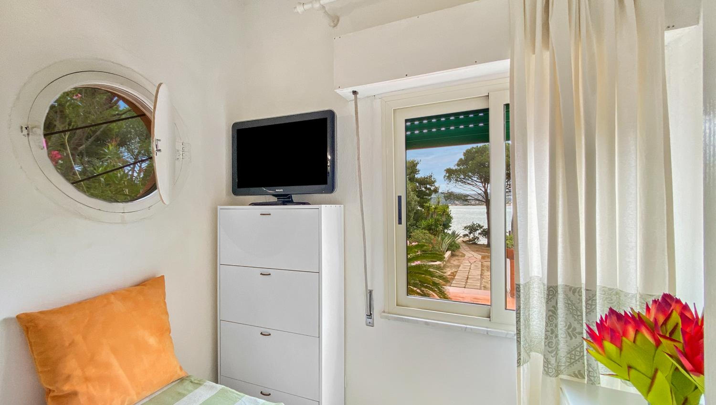 Villa - Beach Front photo 2
