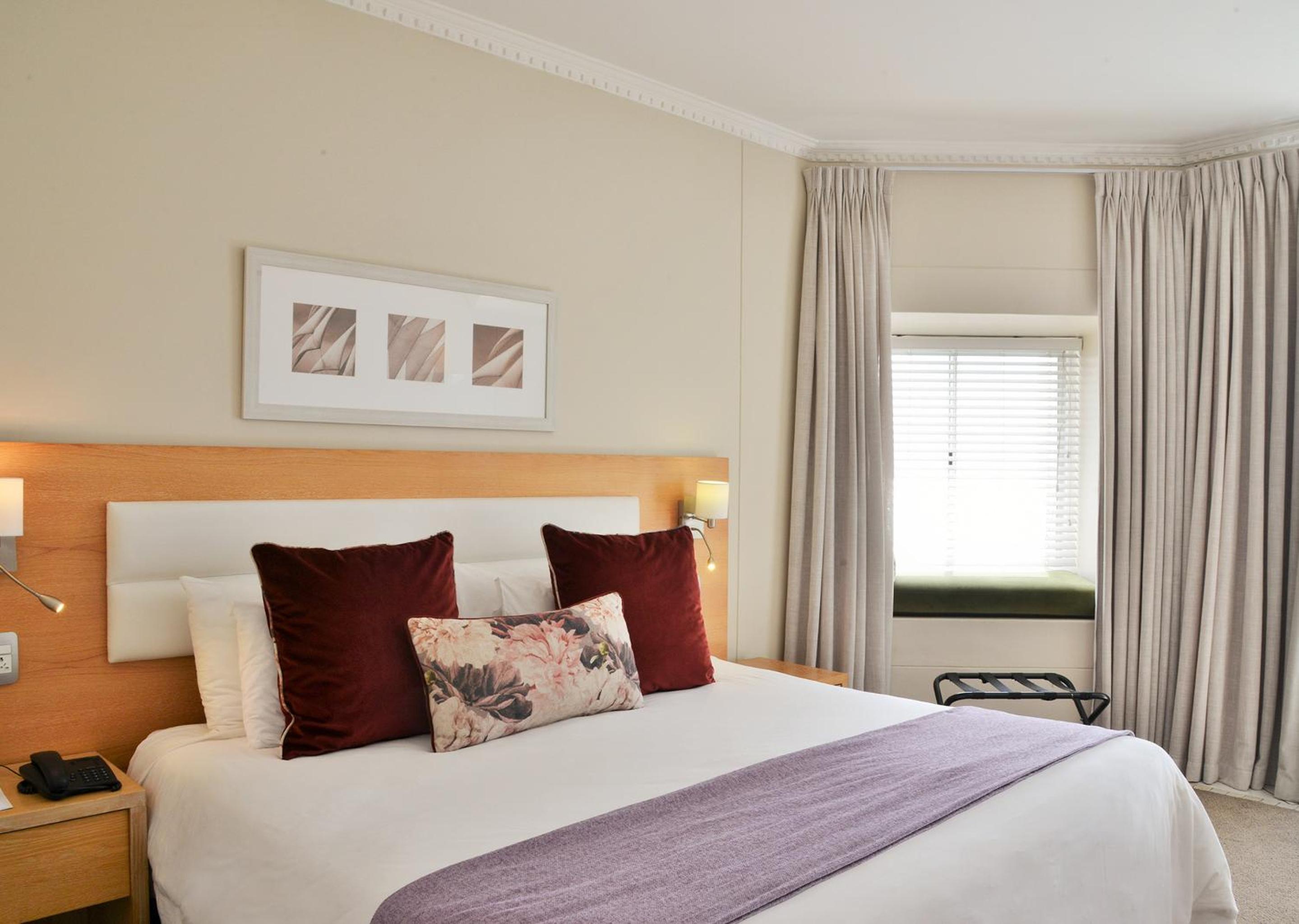 Superior Two-Bedroom Suite with Sea View