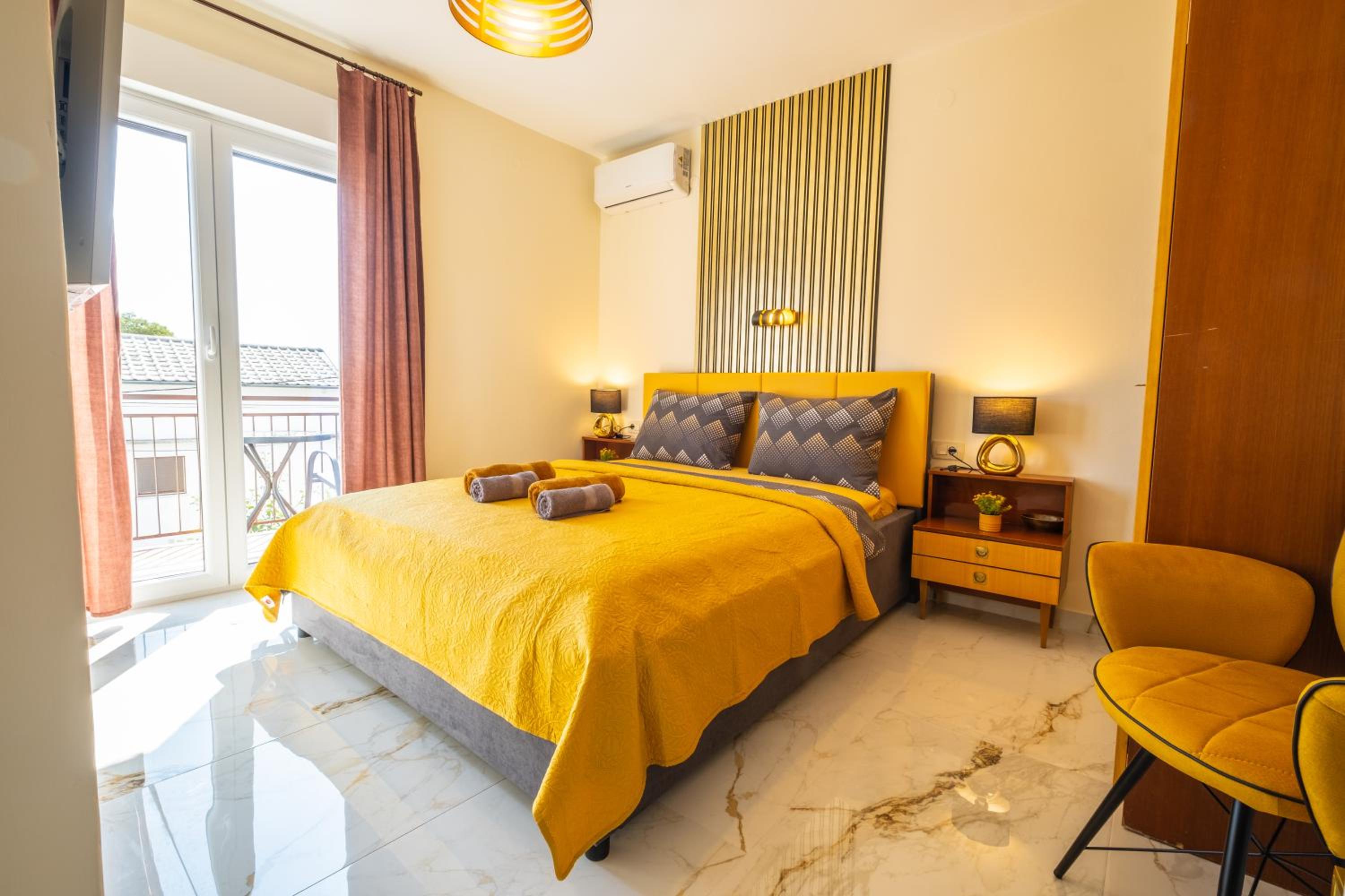 Double Room with Private Bathroom photo 1