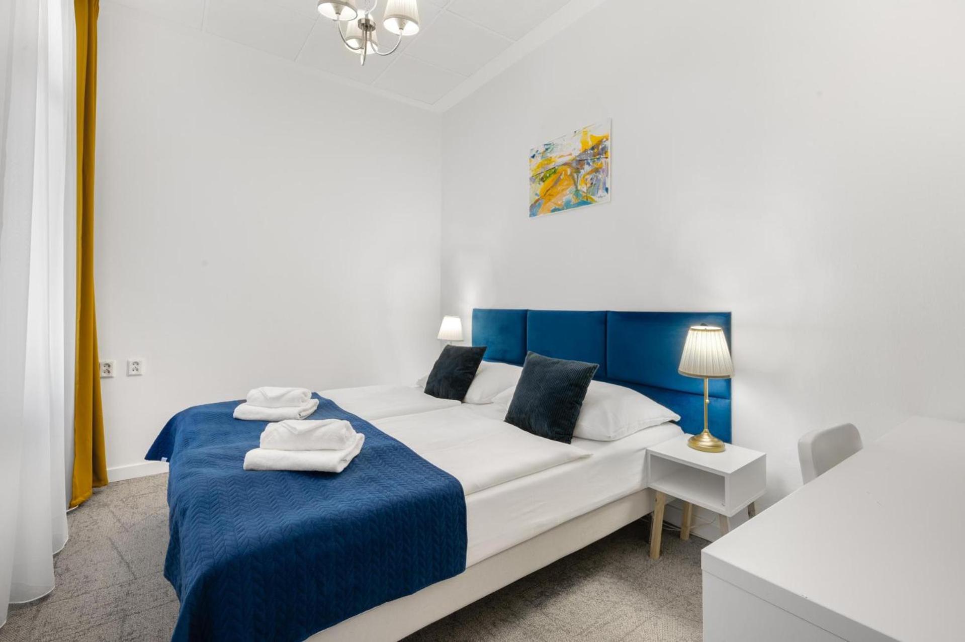Double Room with Interior View - Photo 6