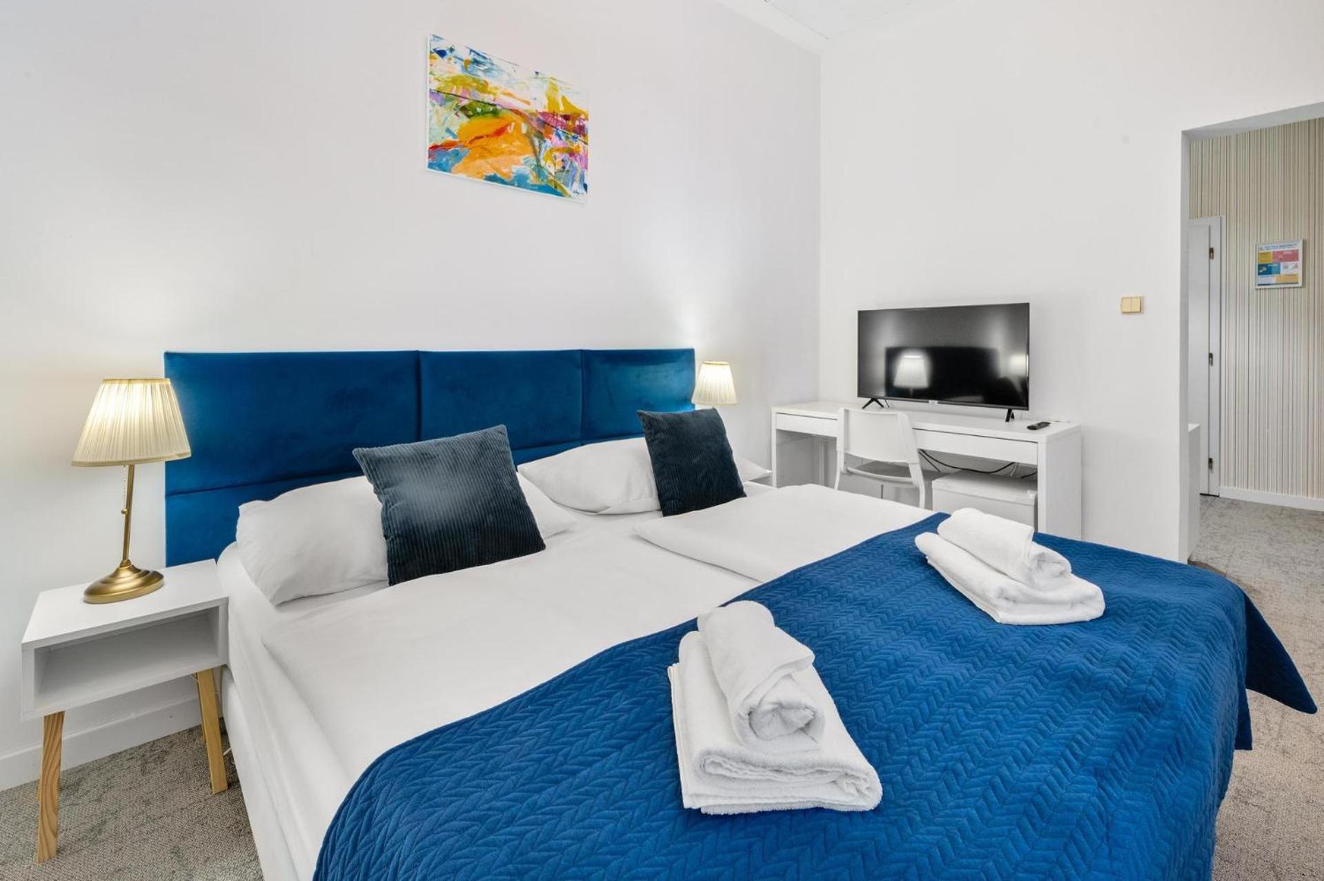 Double Room with Interior View - Photo 1