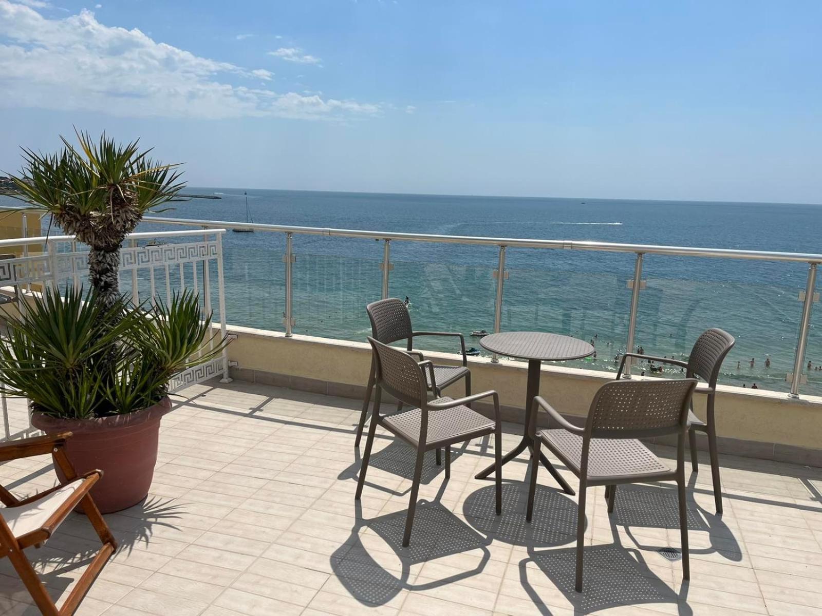 Studio with Sea View and Balcony - Photo 5