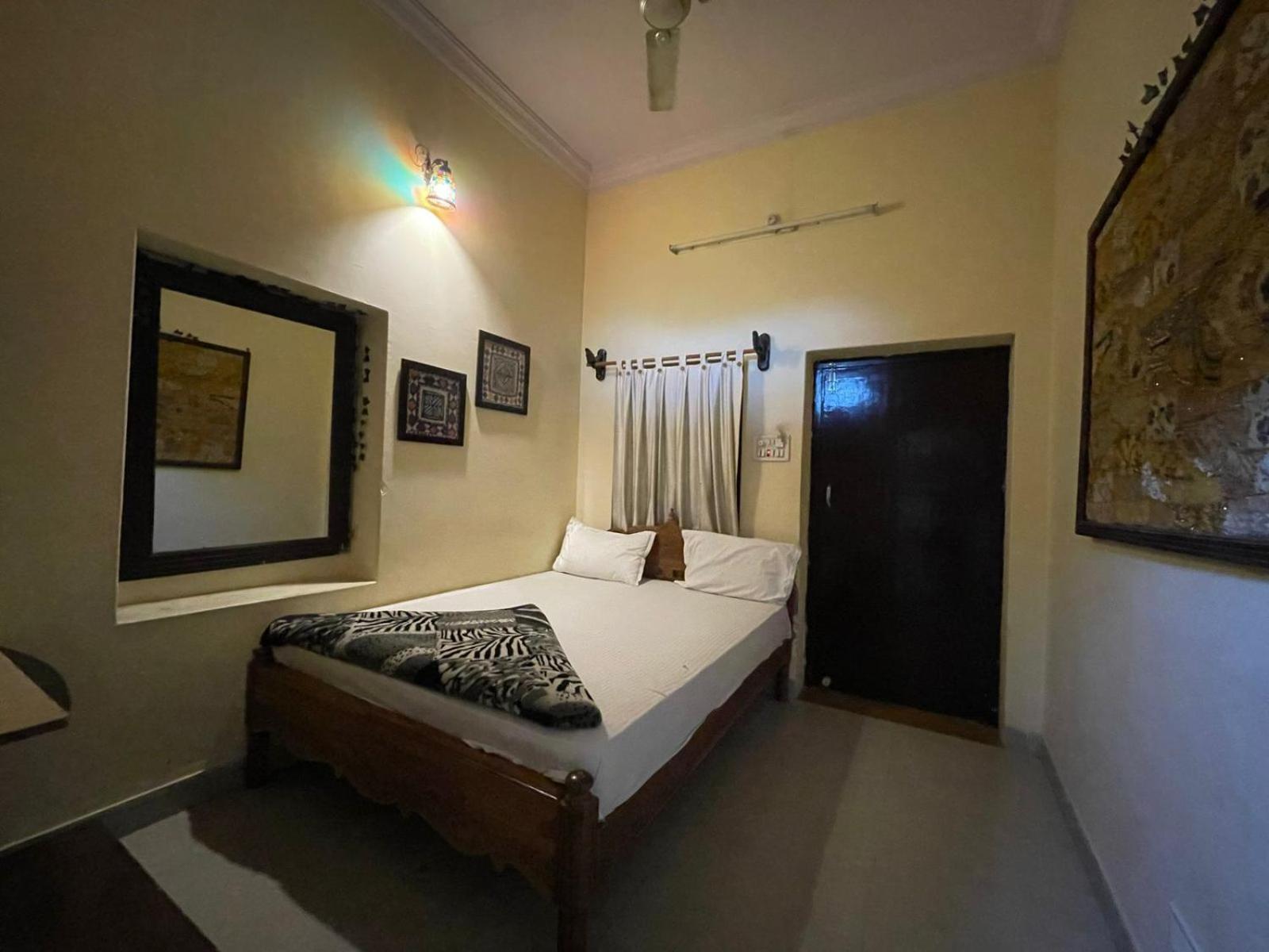 Budget Single Room
