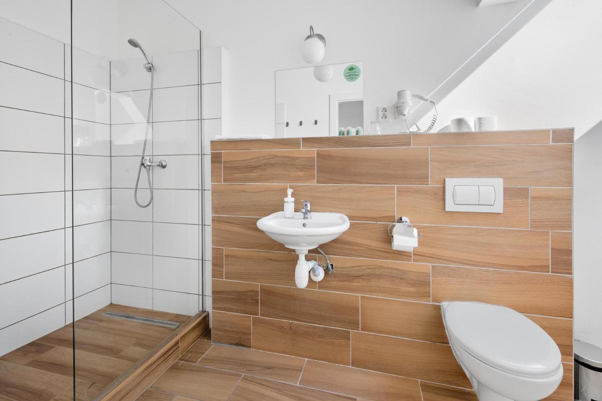 Triple Room - Photo 2