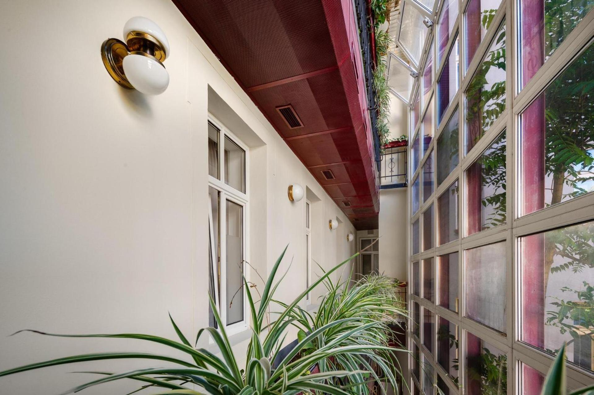 Double Room with Interior View - Photo 3