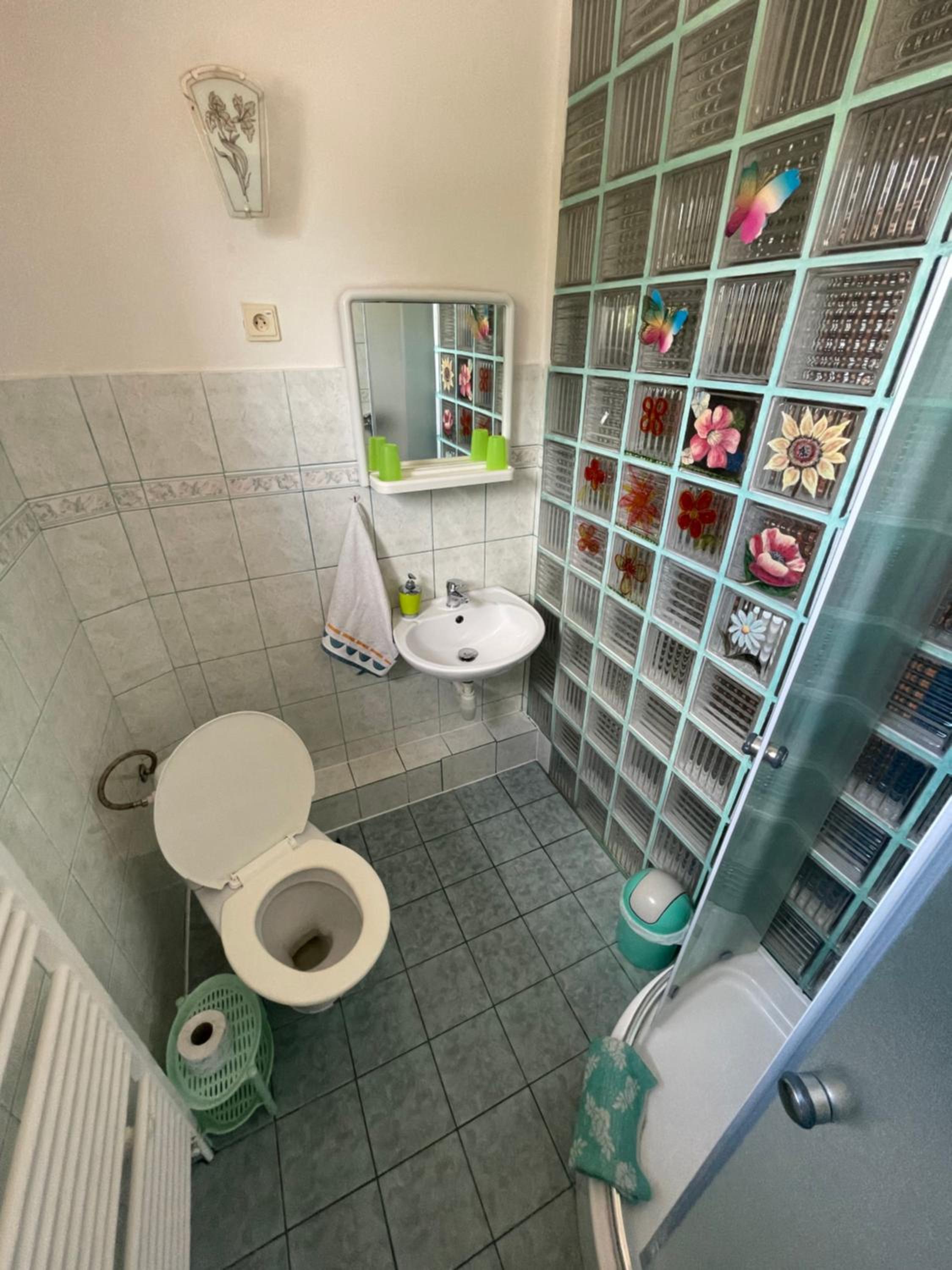 Double Room with Extra Bed - Photo 2