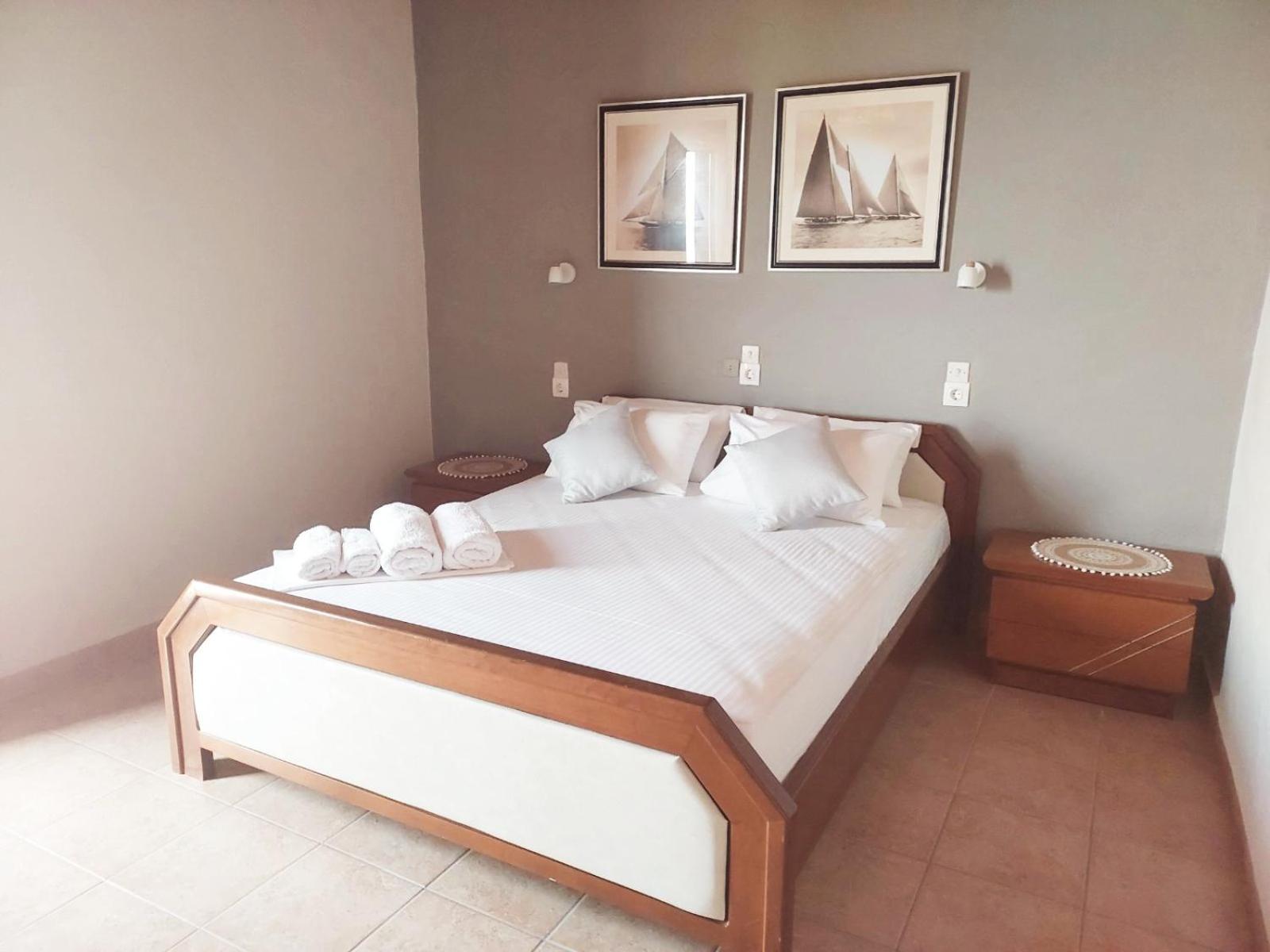 Deluxe Double Room with Balcony and Sea View