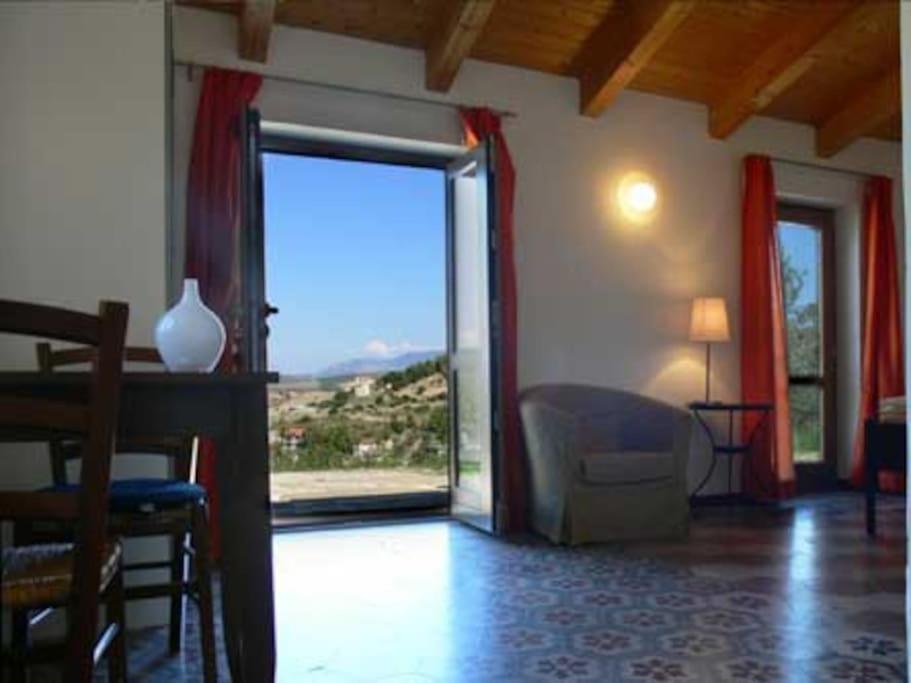 One-Bedroom House photo 3