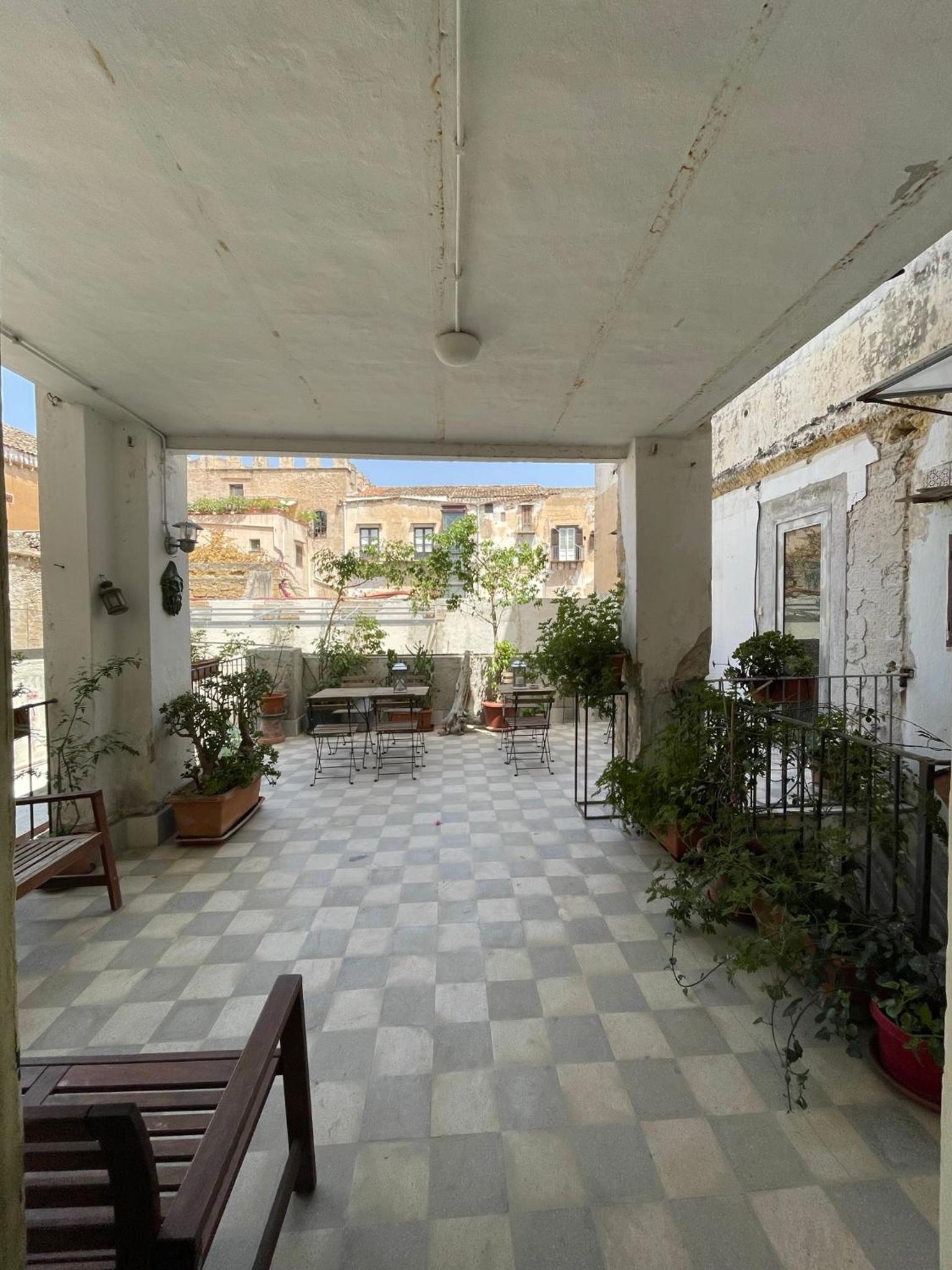 King Room with Balcony photo 3