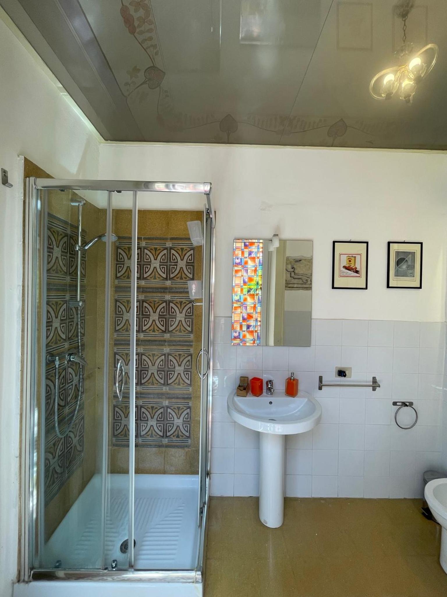 King Room with Balcony photo 2