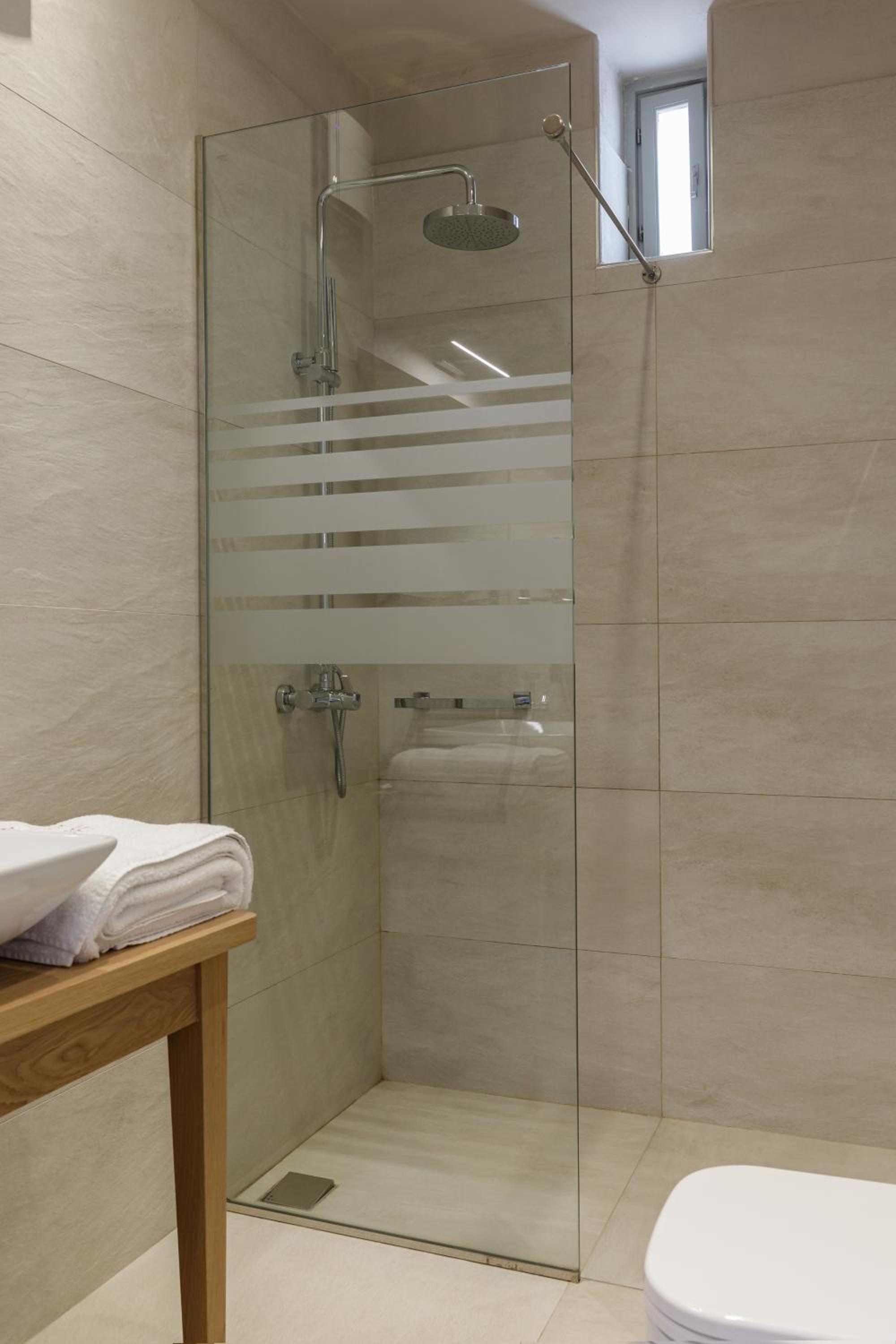 Junior Suite with Sea View - Photo 15