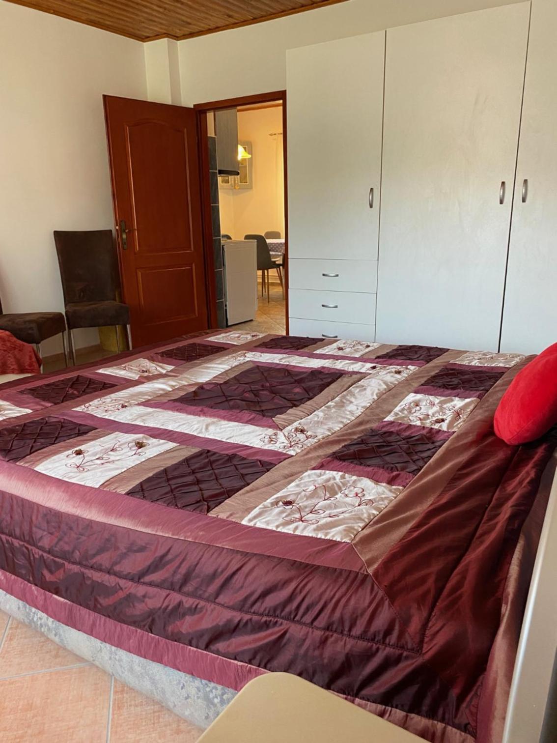 One-Bedroom House photo 3