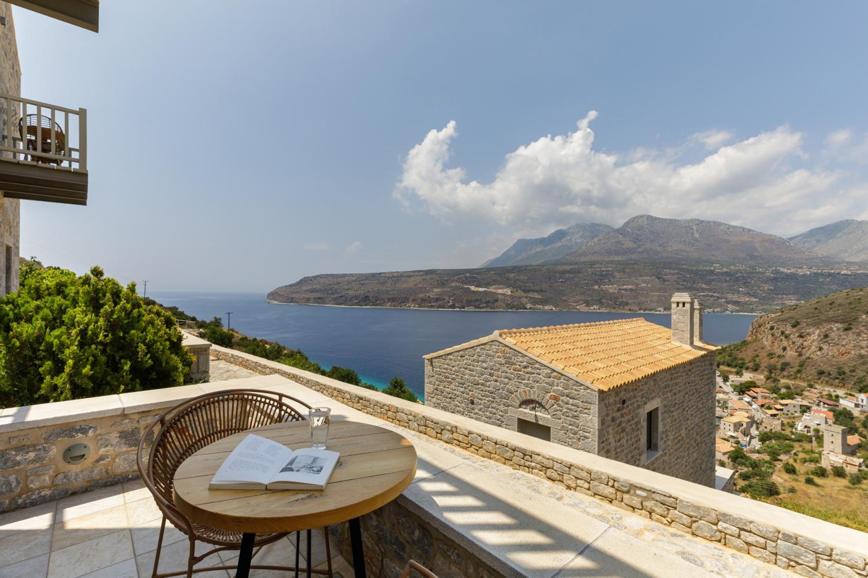 Junior Suite with Sea View - Photo 5