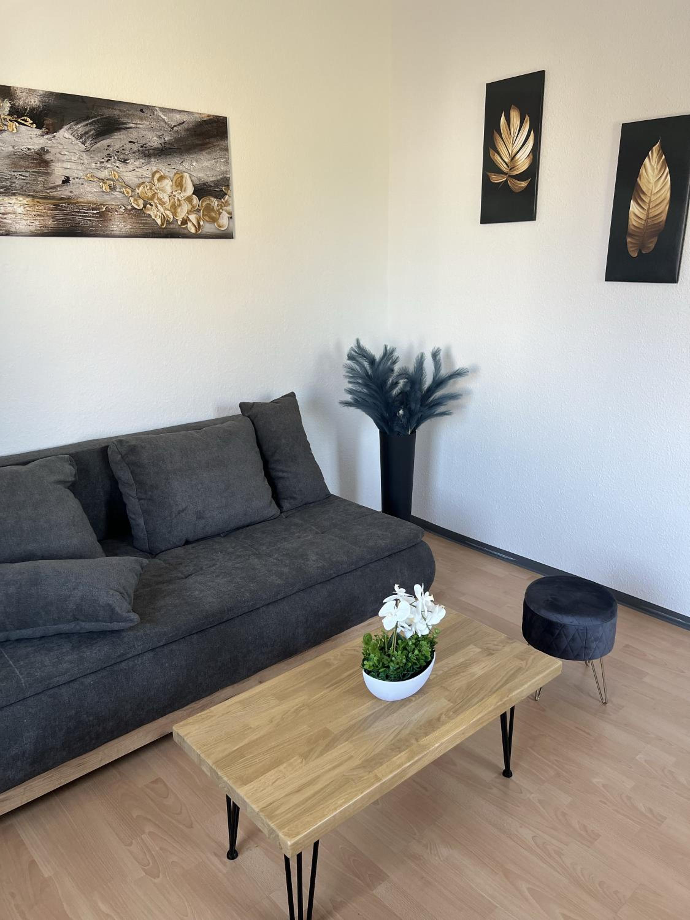 One-Bedroom House photo 1