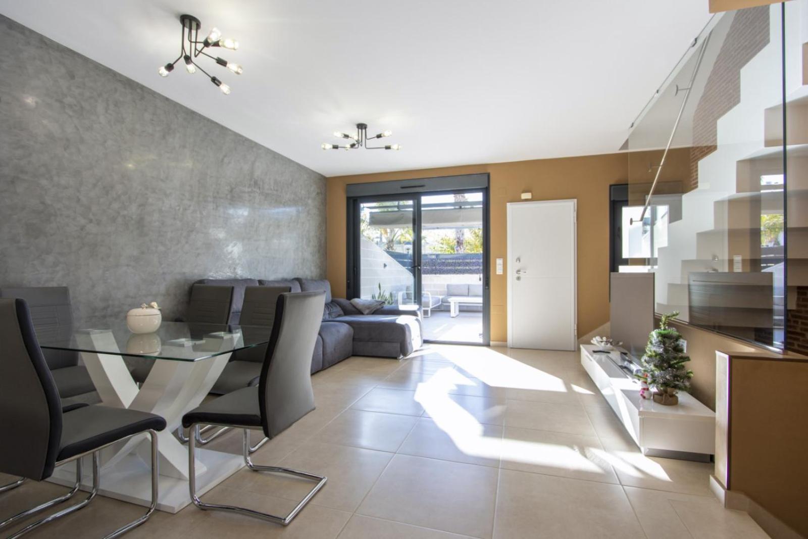 Villa de Tres Habitaciones