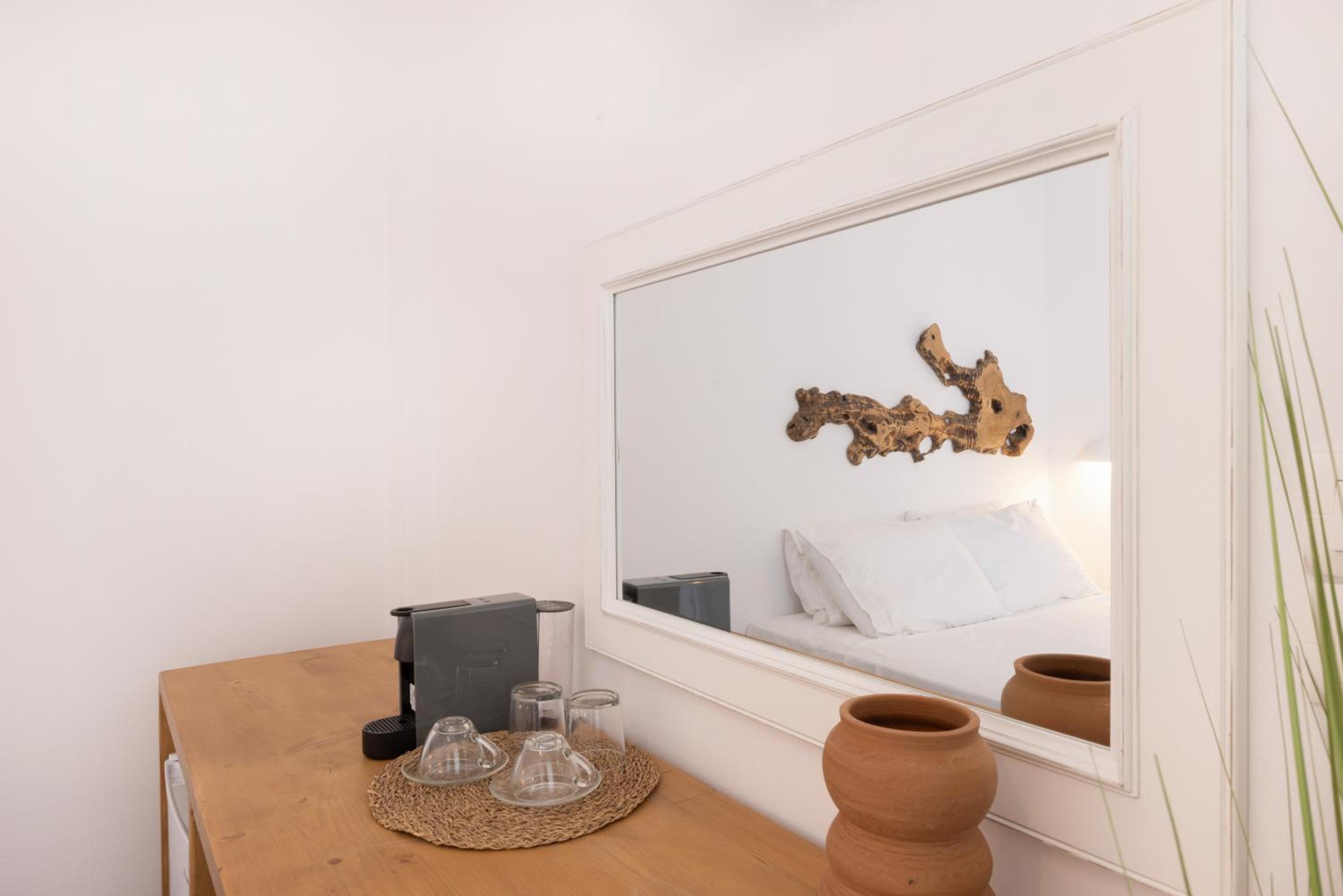 One-Bedroom Apartment - Photo 20