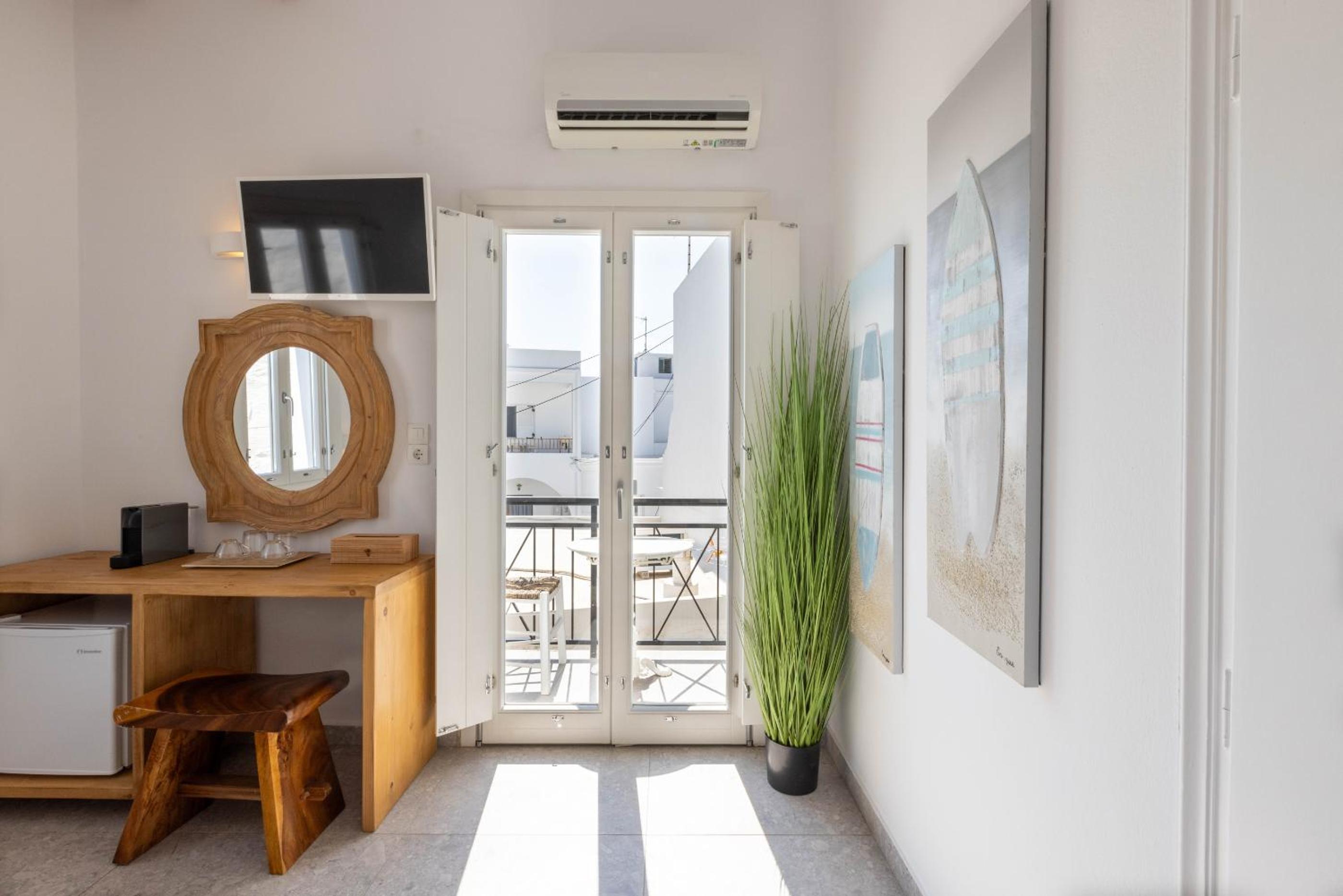 One-Bedroom Apartment - Photo 22