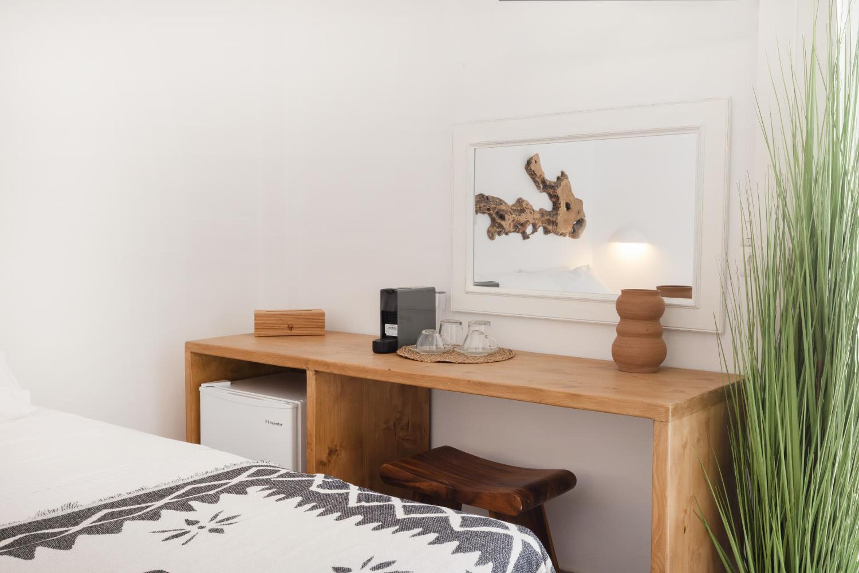 One-Bedroom Apartment - Photo 15