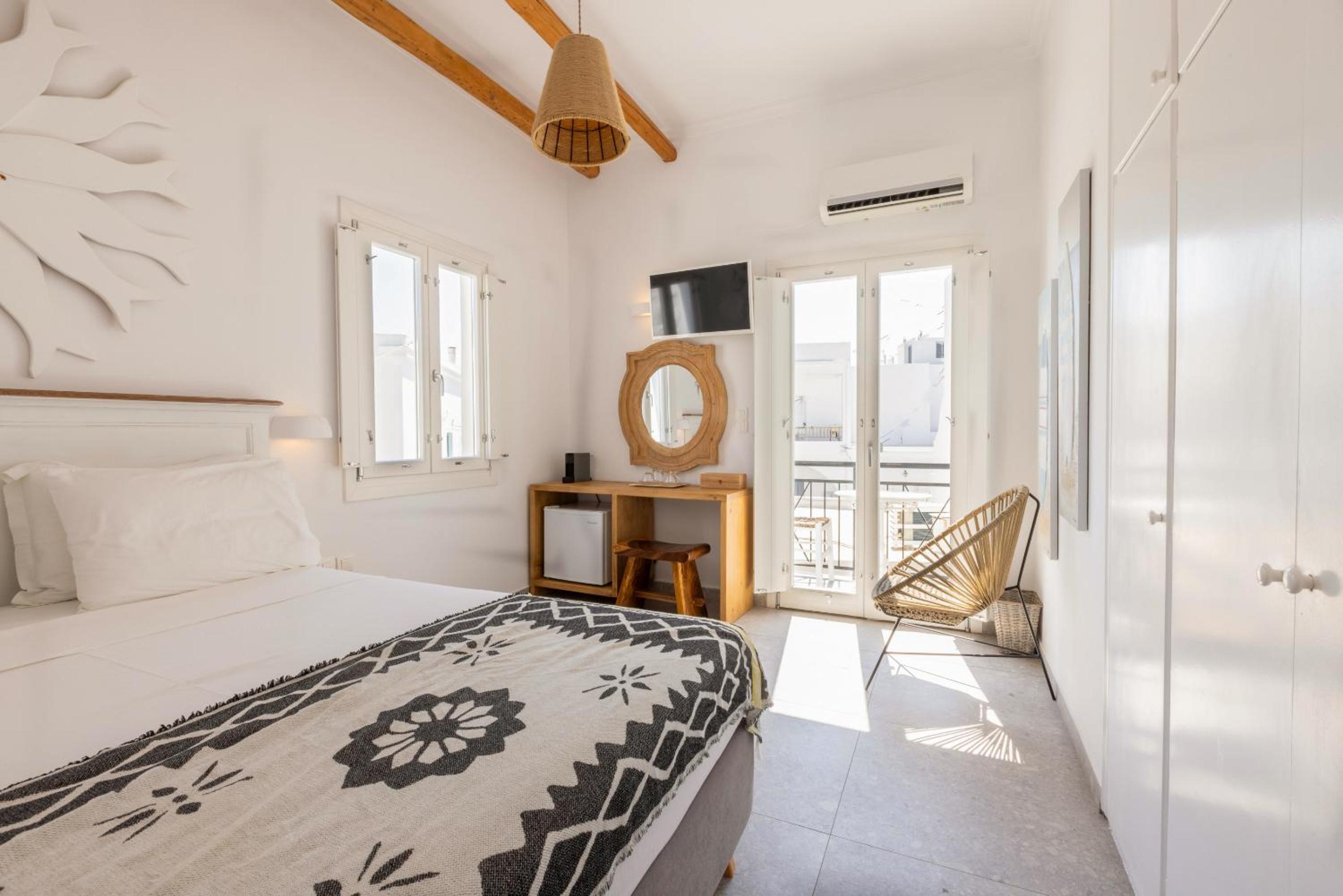 One-Bedroom Apartment - Photo 7