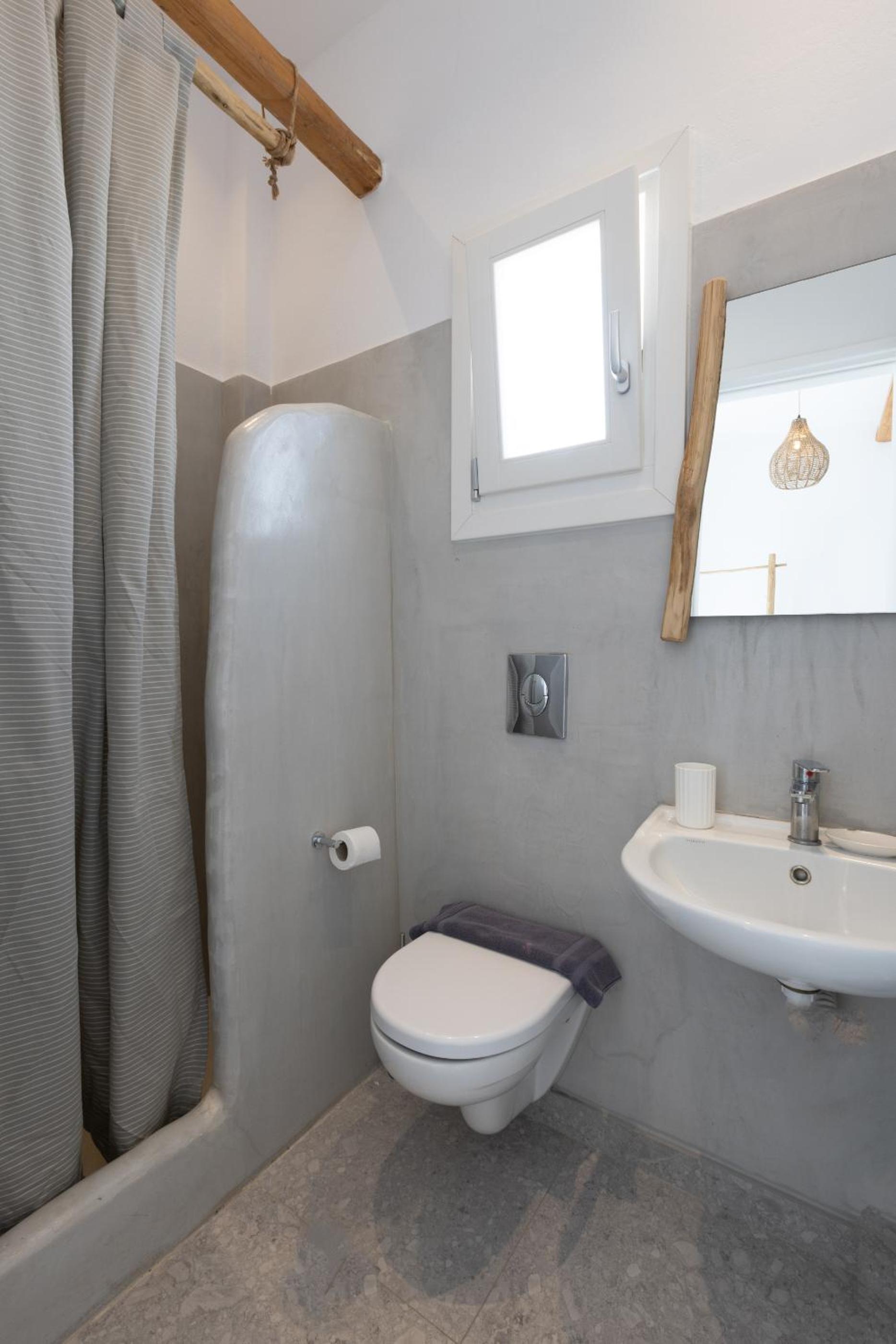 One-Bedroom Apartment - Photo 33