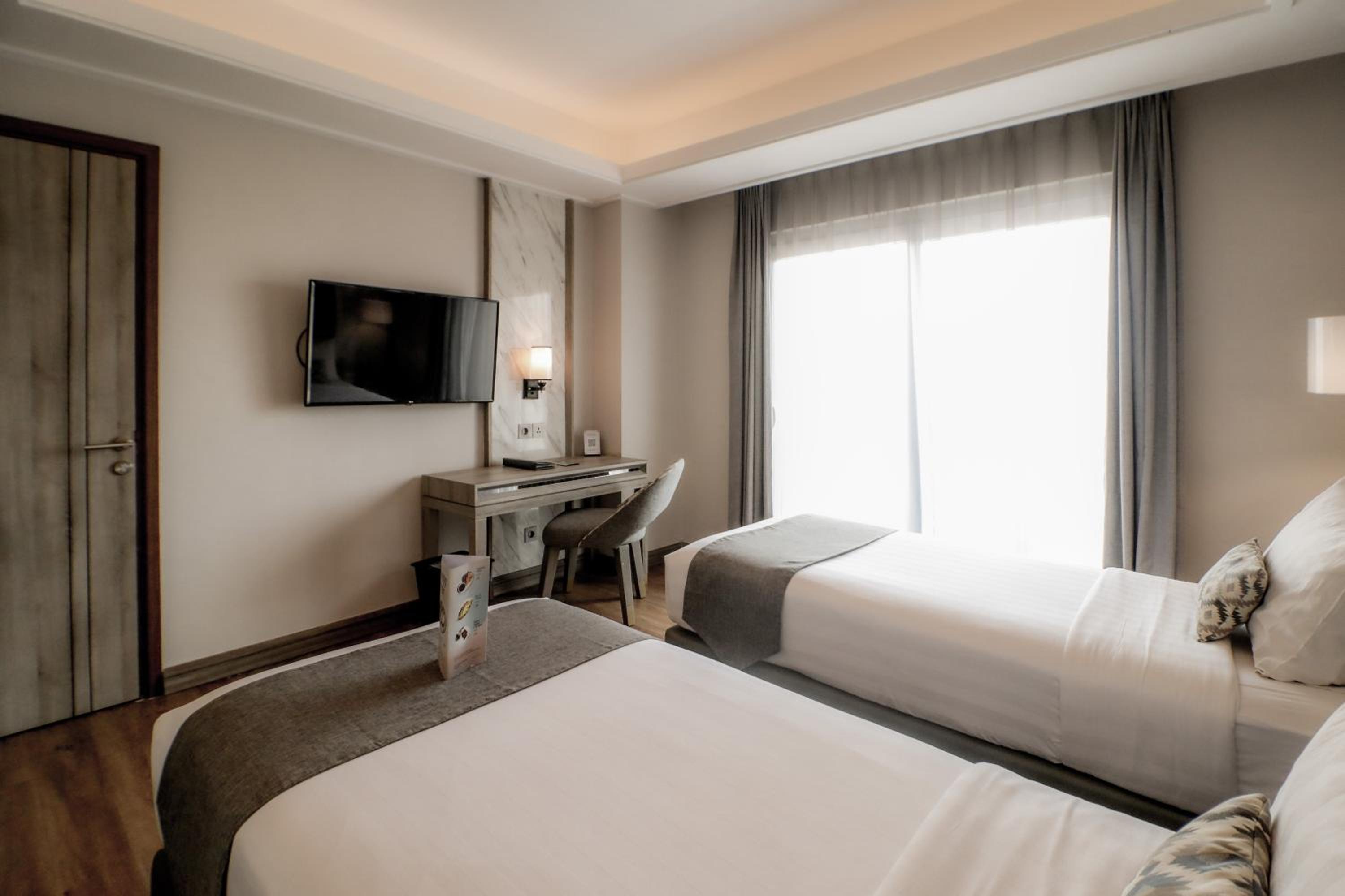 Deluxe Twin Room - Photo 6