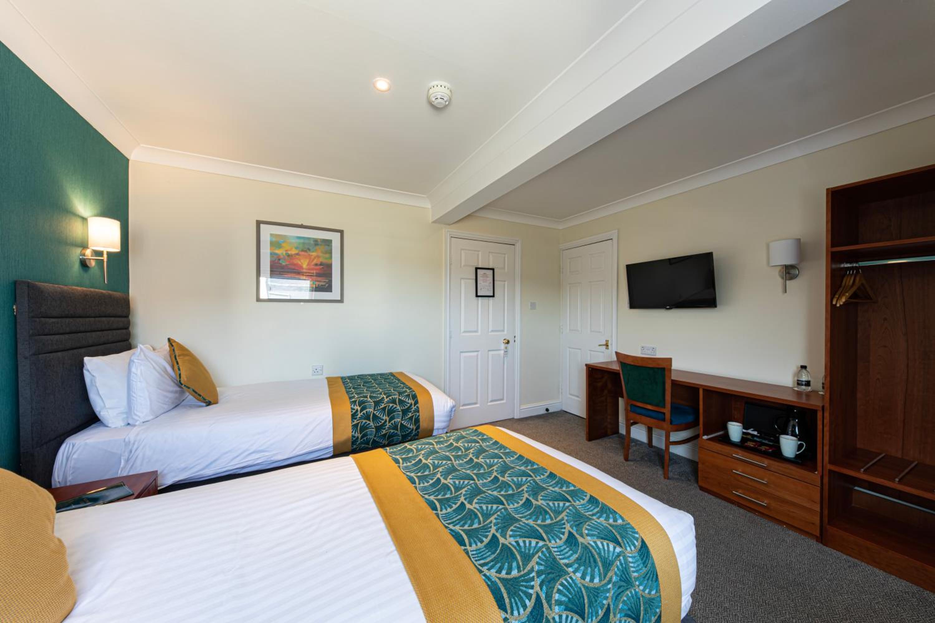 Twin Room - Photo 4