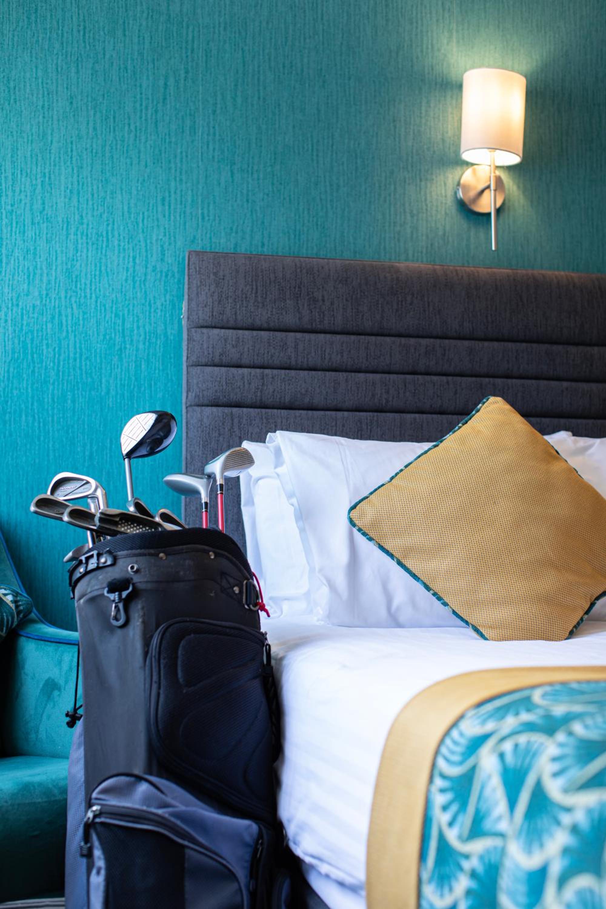 Twin Room - Photo 2