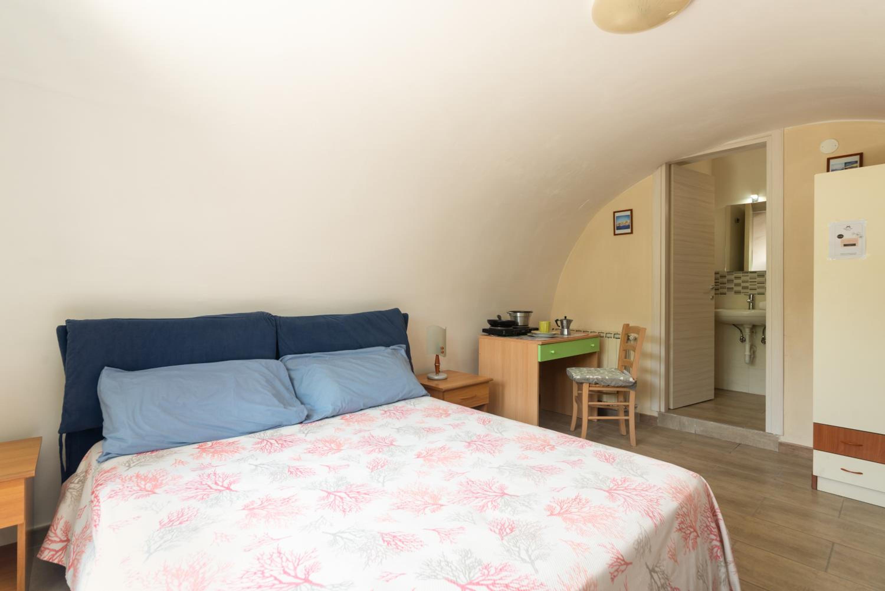 Double Room - Photo 1