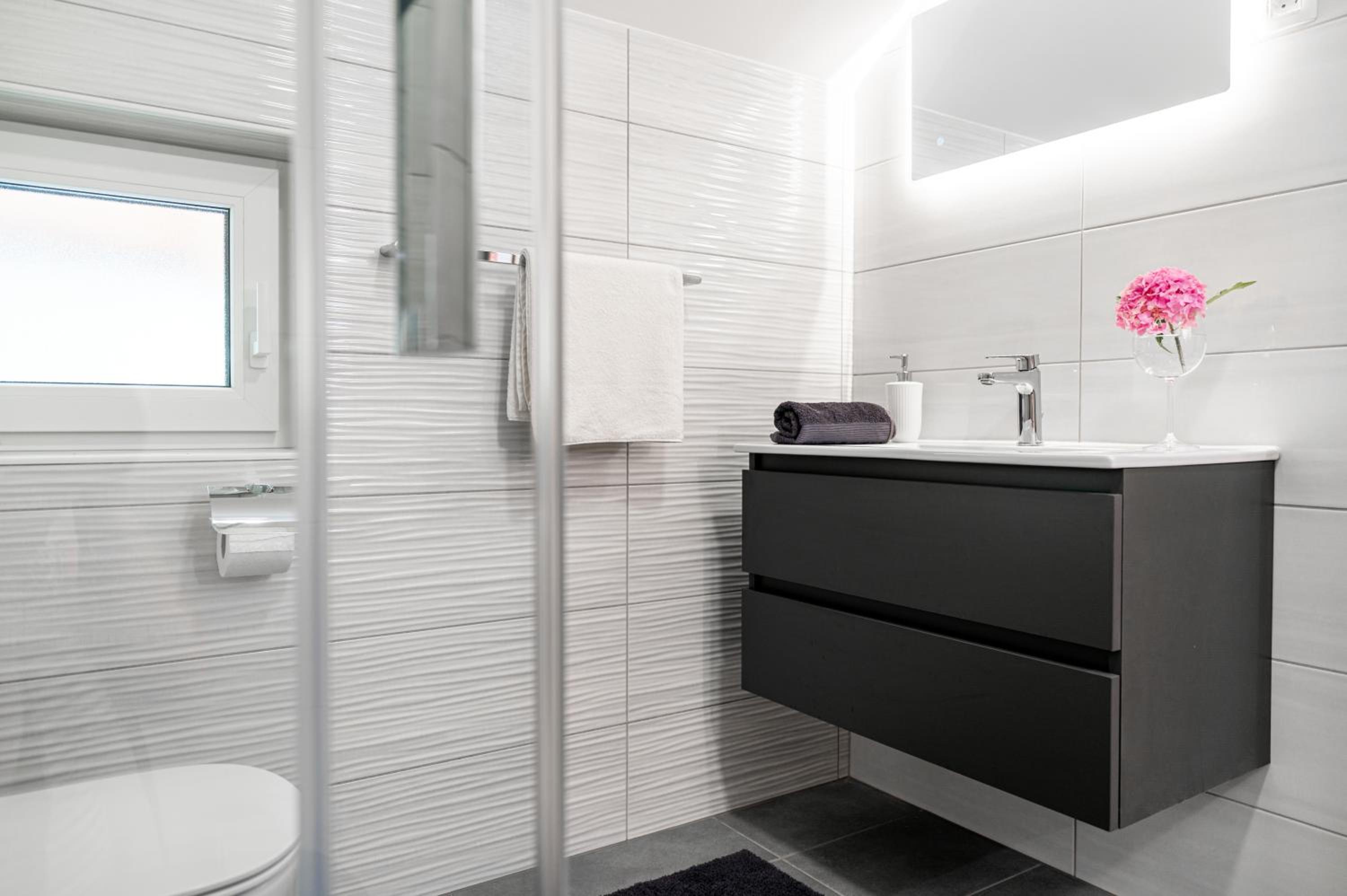 Triple Room with Bathroom - Photo 23