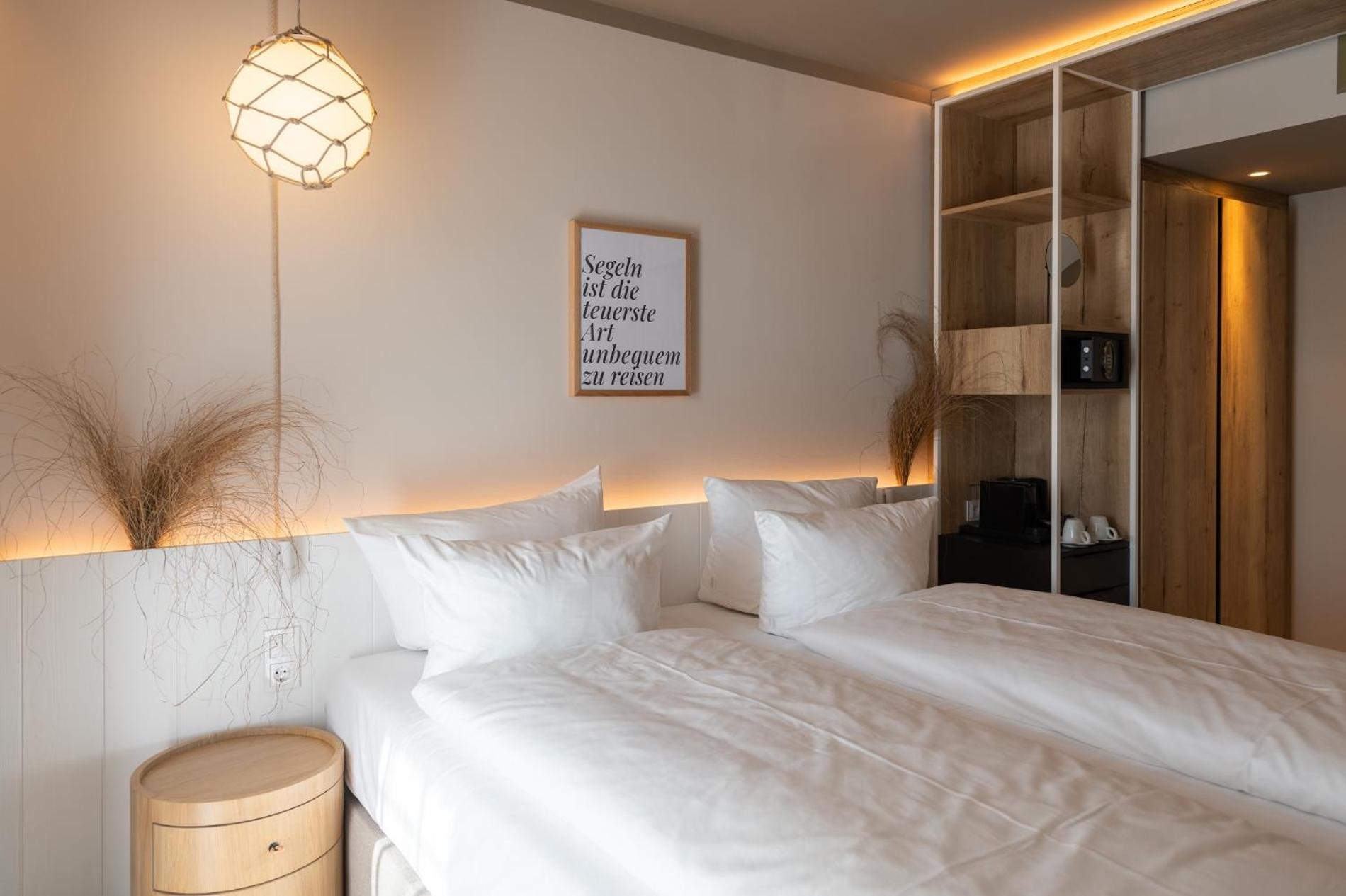 Classic Double Room - Landside