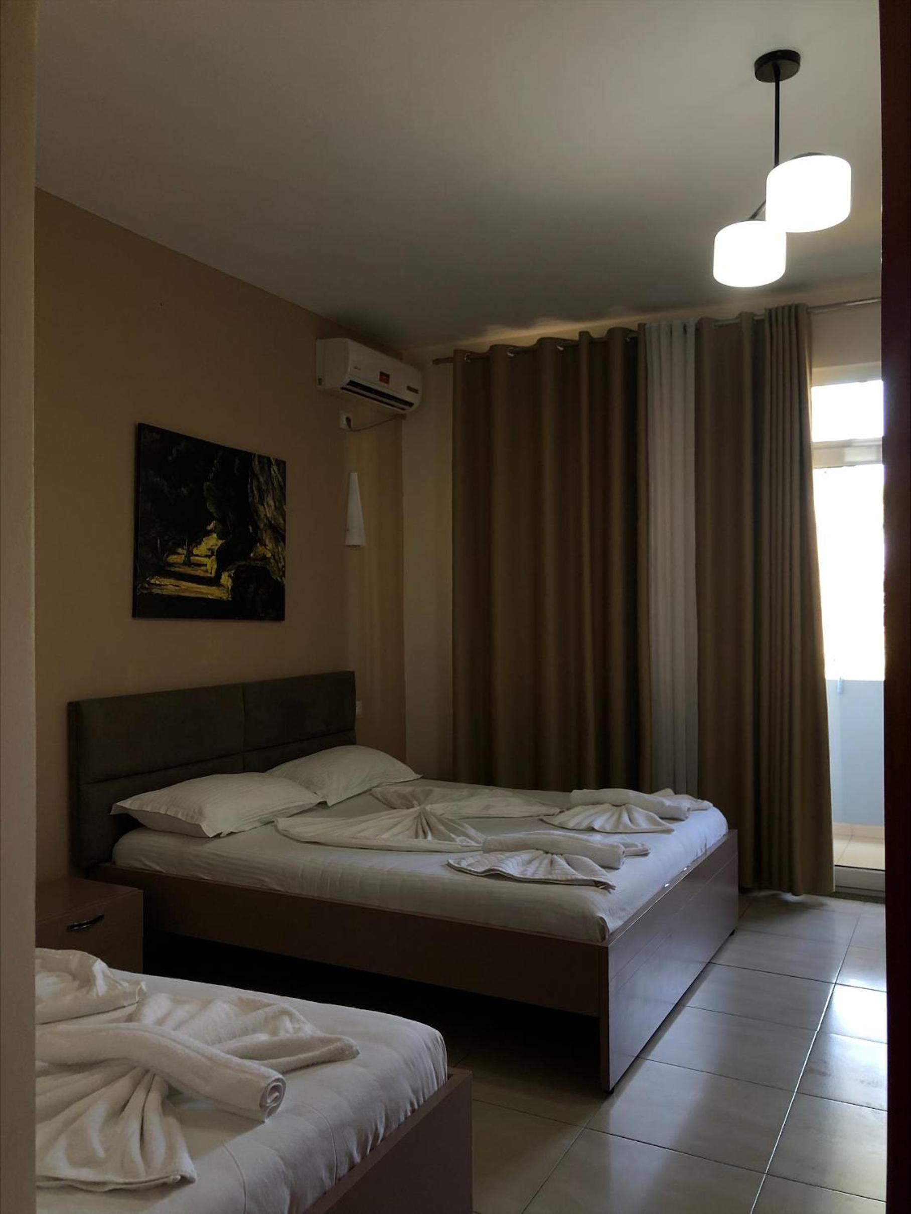 Basic Triple Room