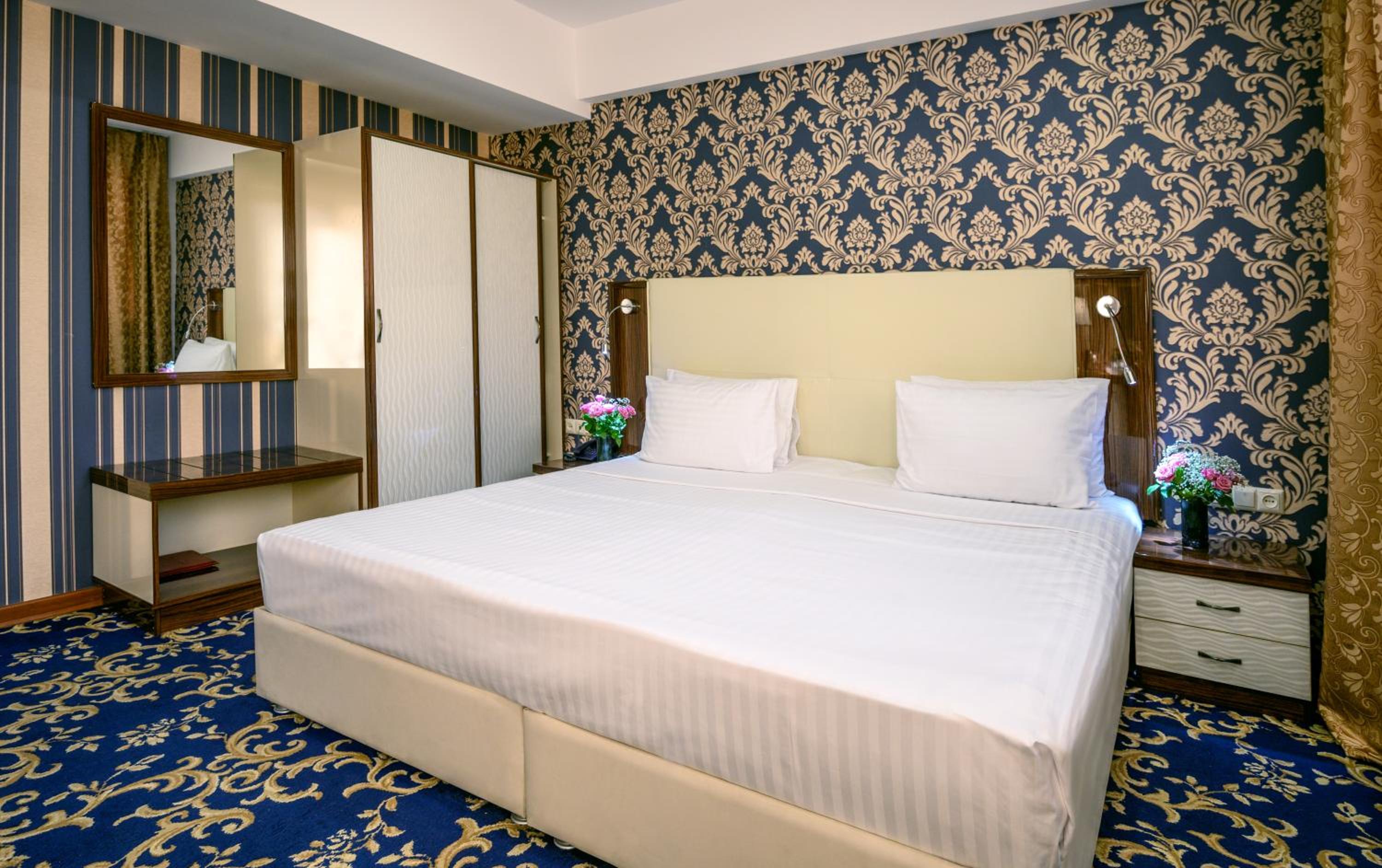 Superior Double or Twin Room with Terrace