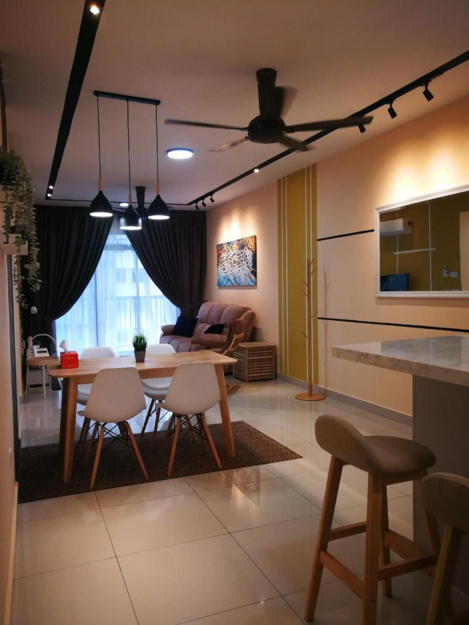 Three-Bedroom Apartment photo 1