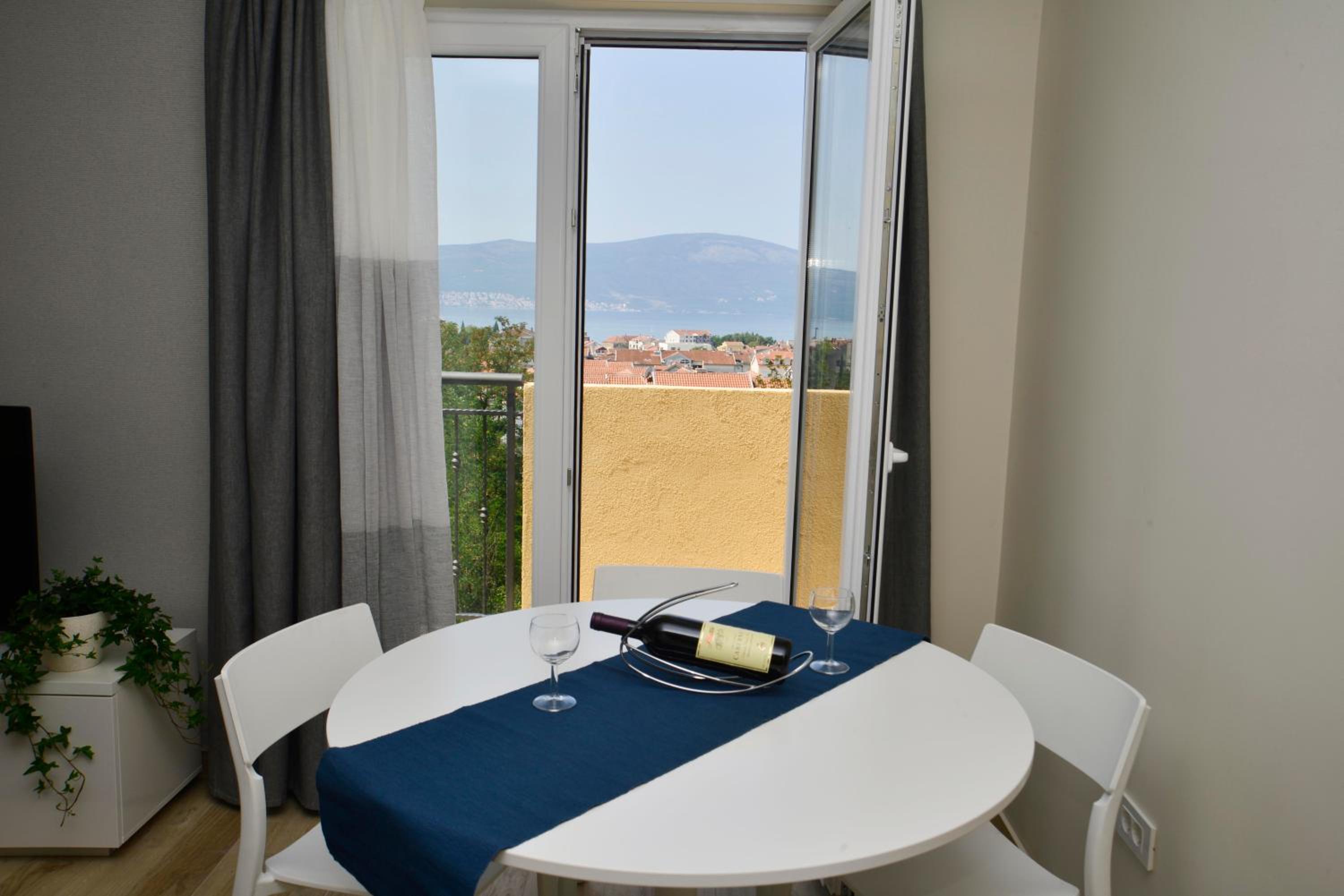 Apartment with Sea View