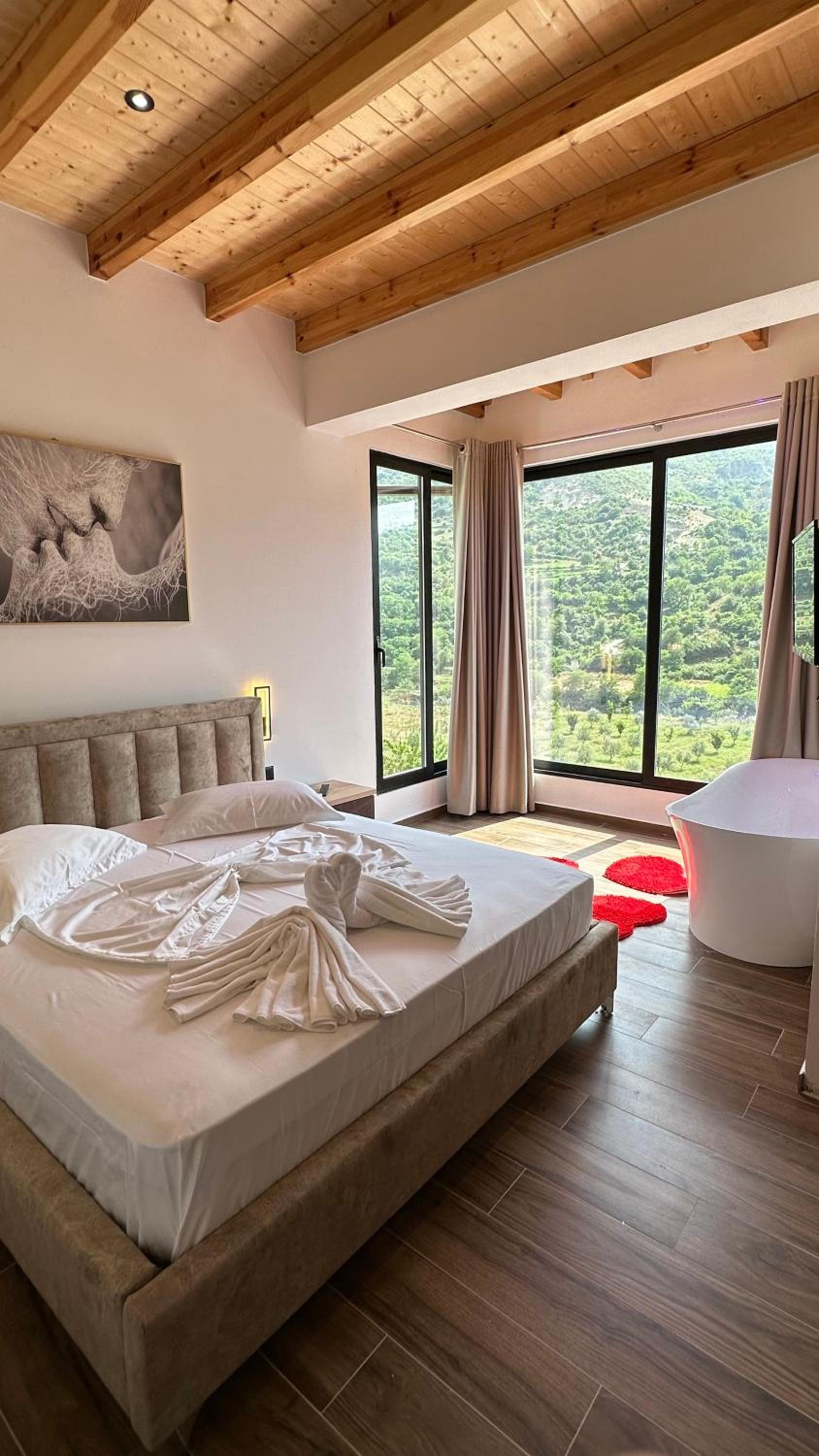 King Room with Mountain View