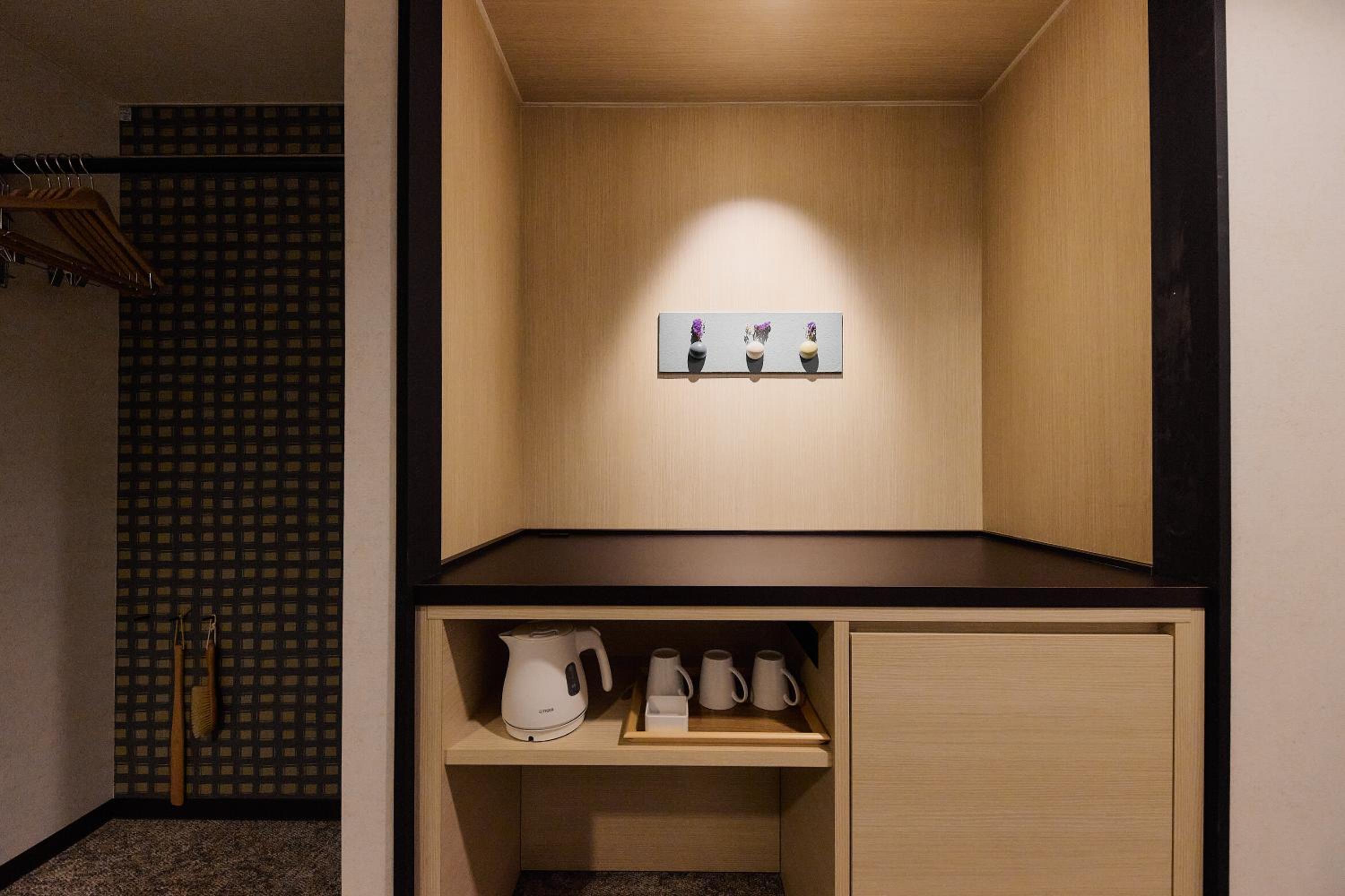Large Twin Room - Non-Smoking - Photo 3