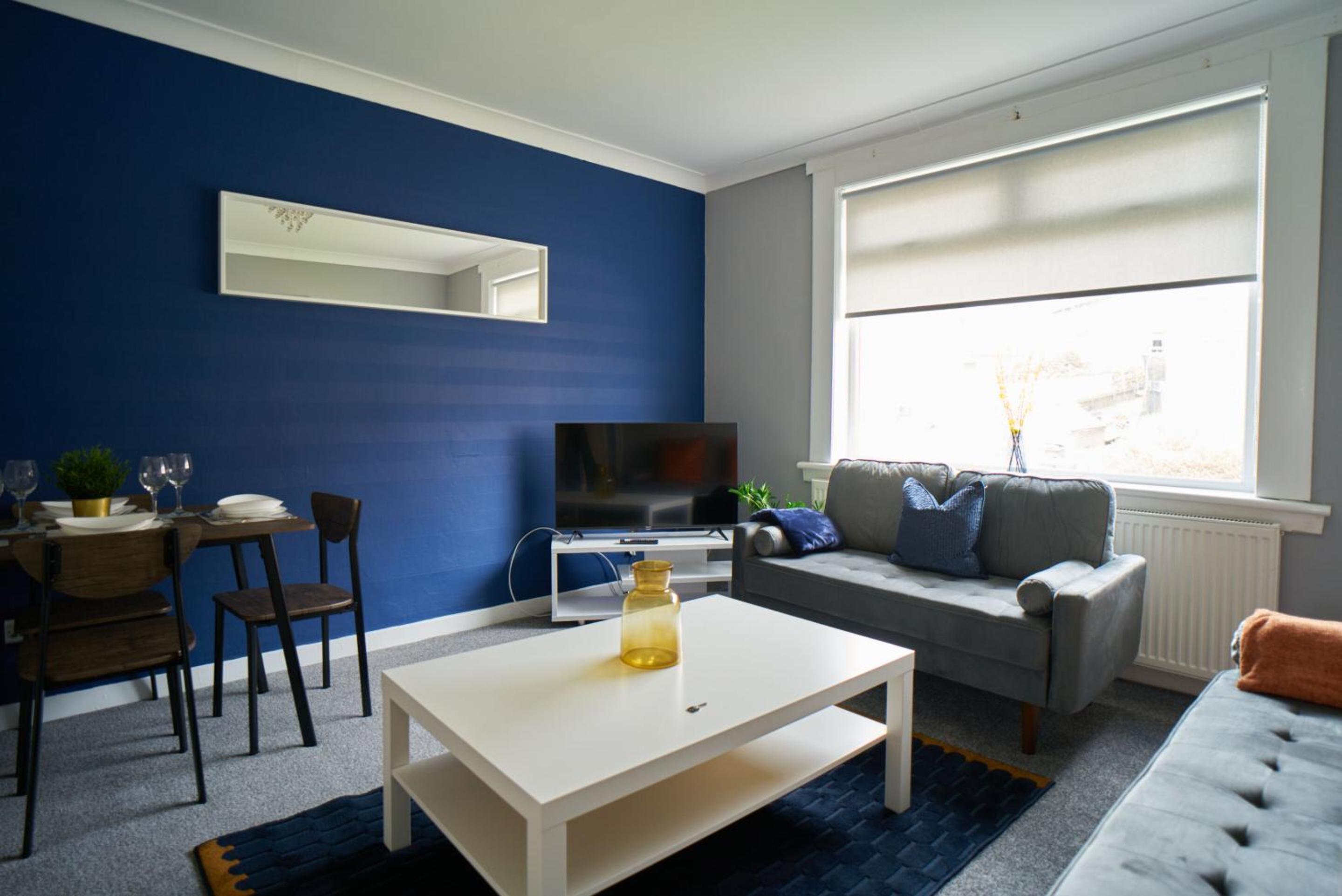 Three-Bedroom Apartment photo 1