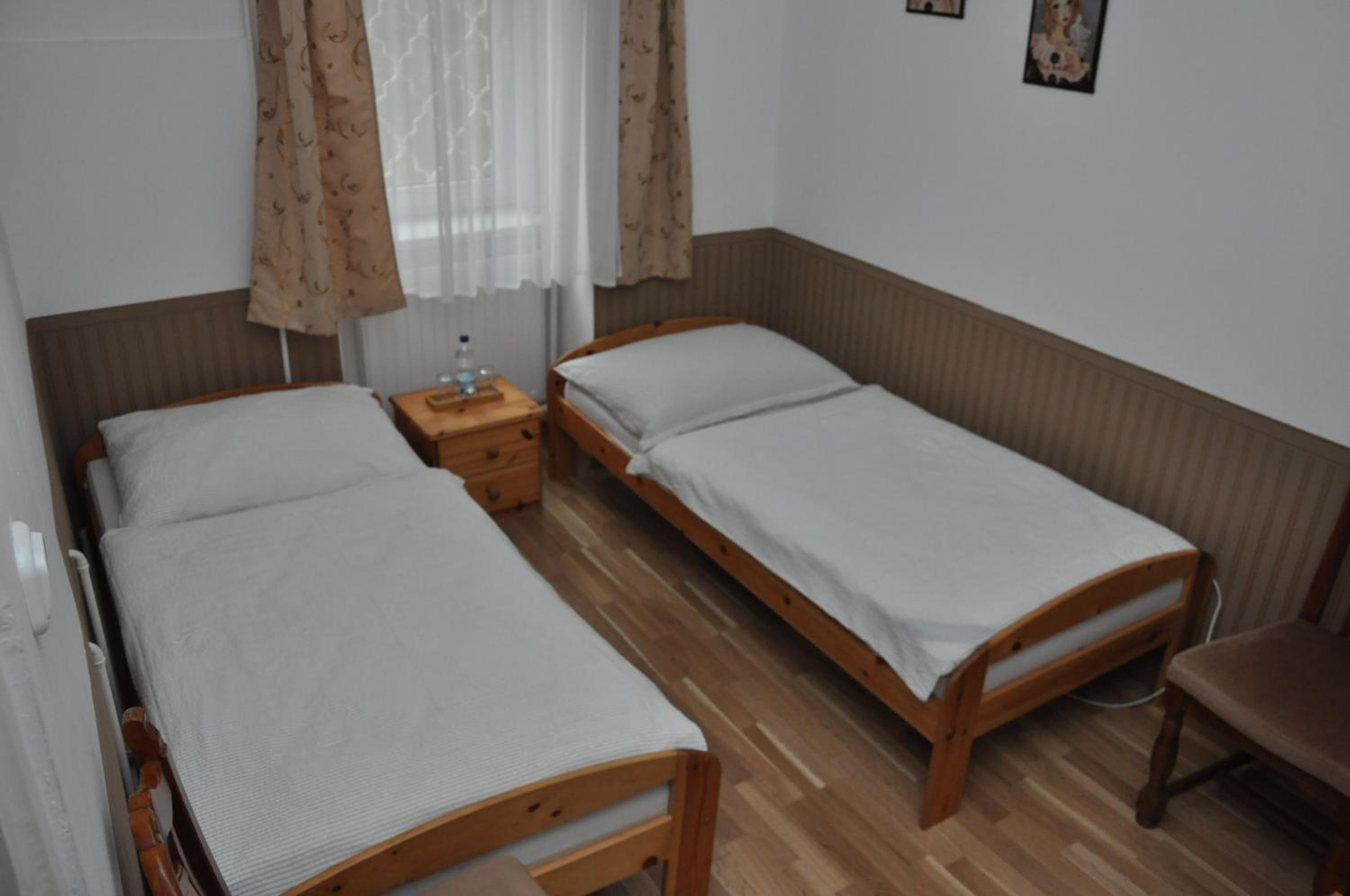 Standard Twin Room photo 1