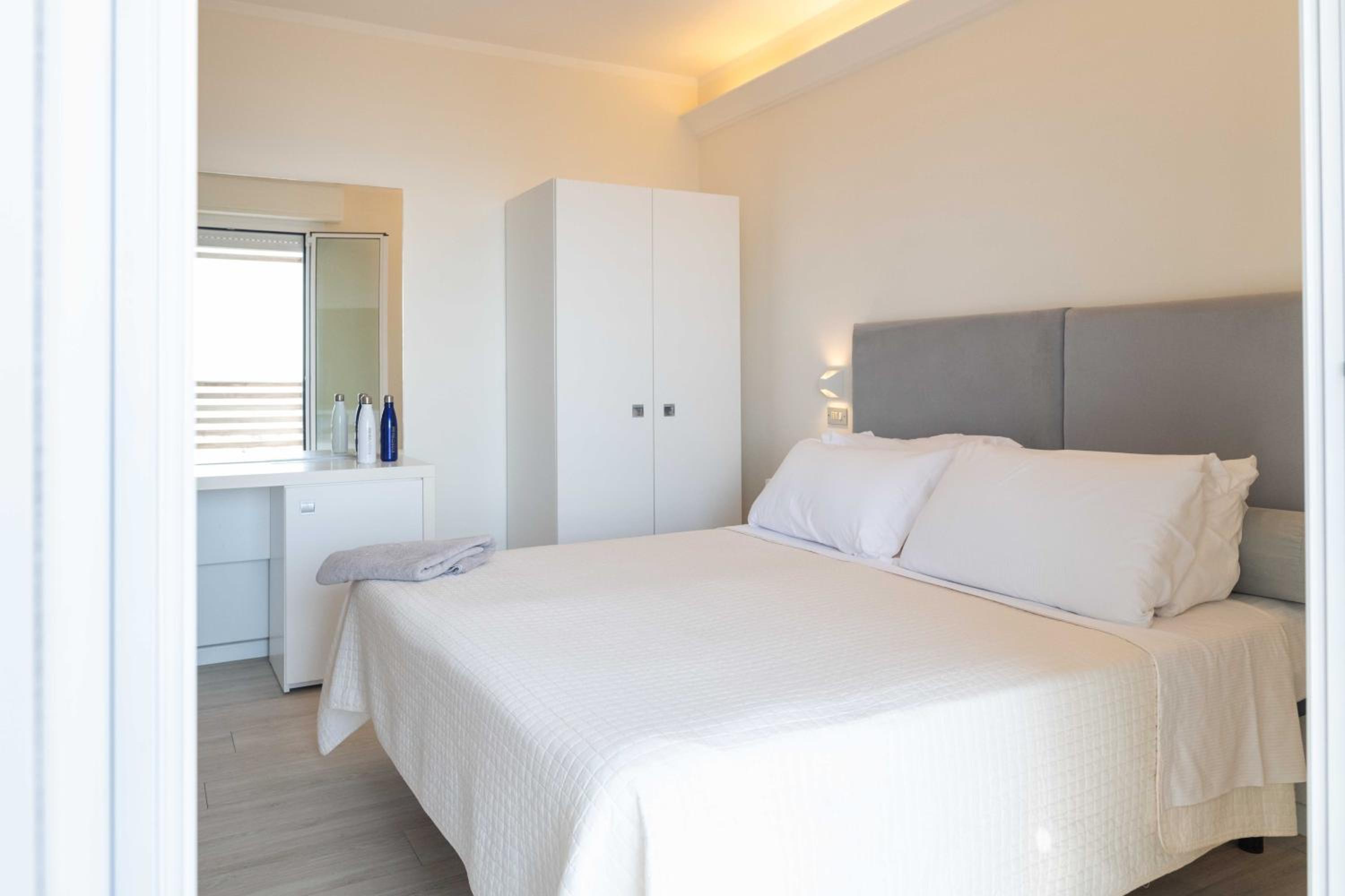 Standard Quadruple Room - Photo 12