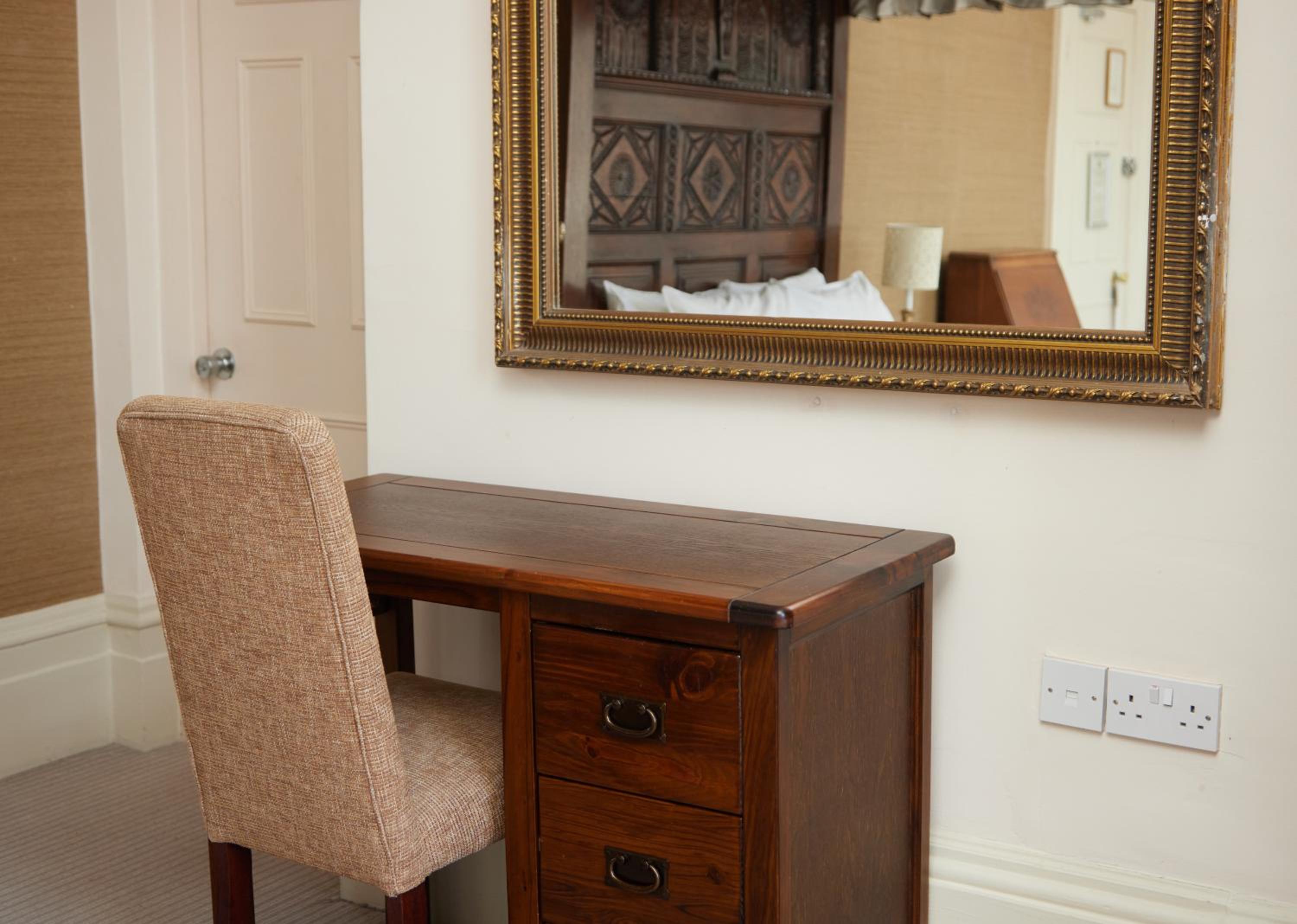 Superior Double Room - Photo 3
