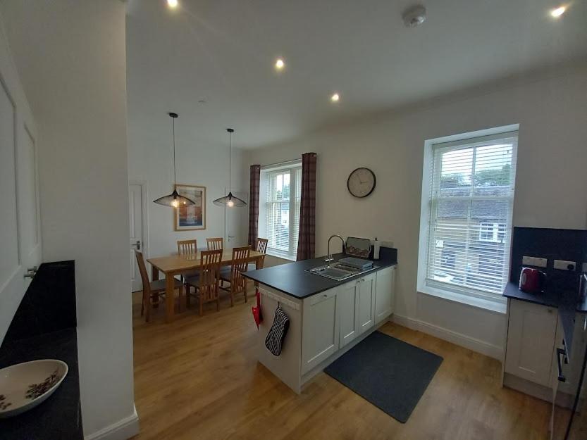 Three-Bedroom House photo 3
