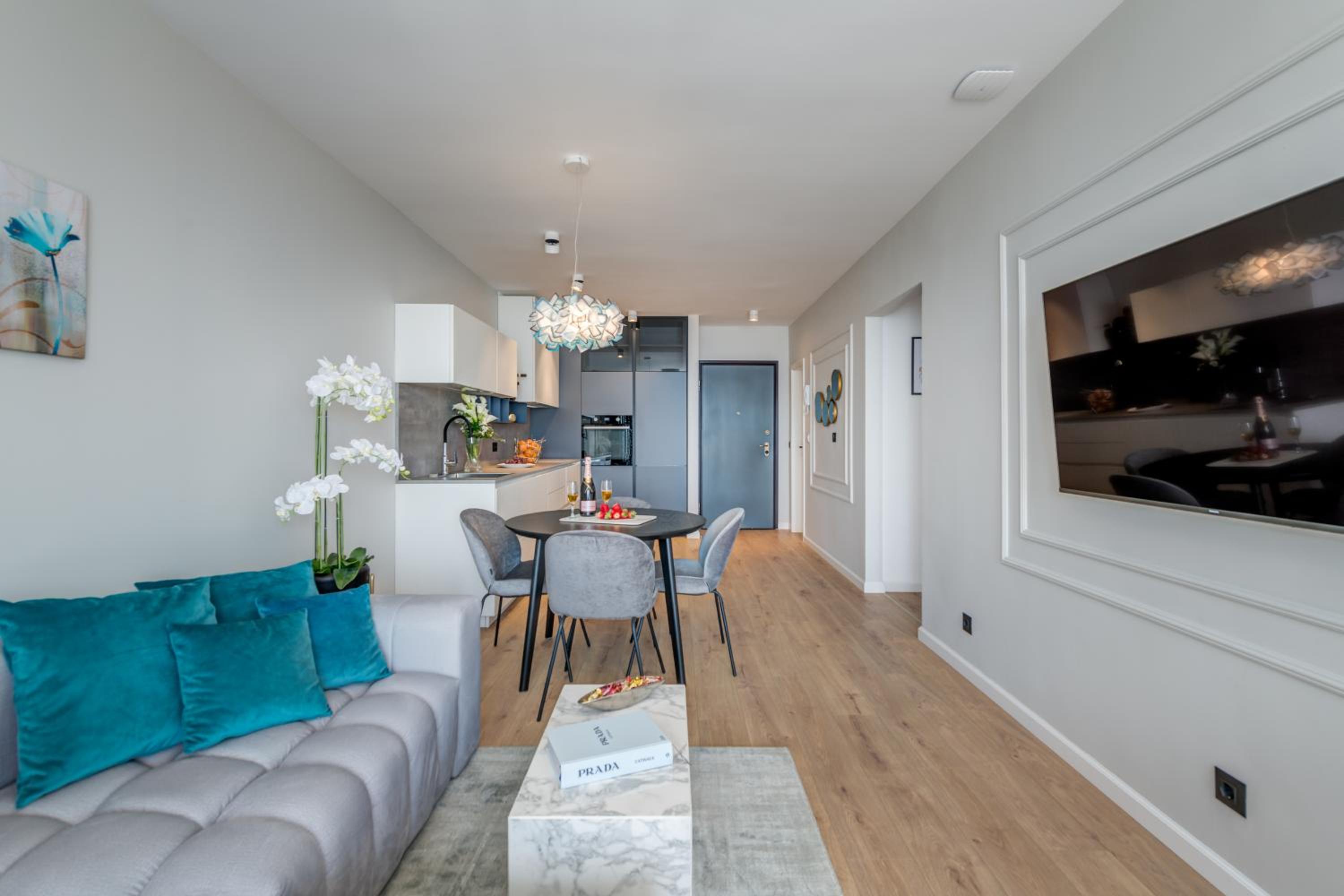 Apartment With Sea View
